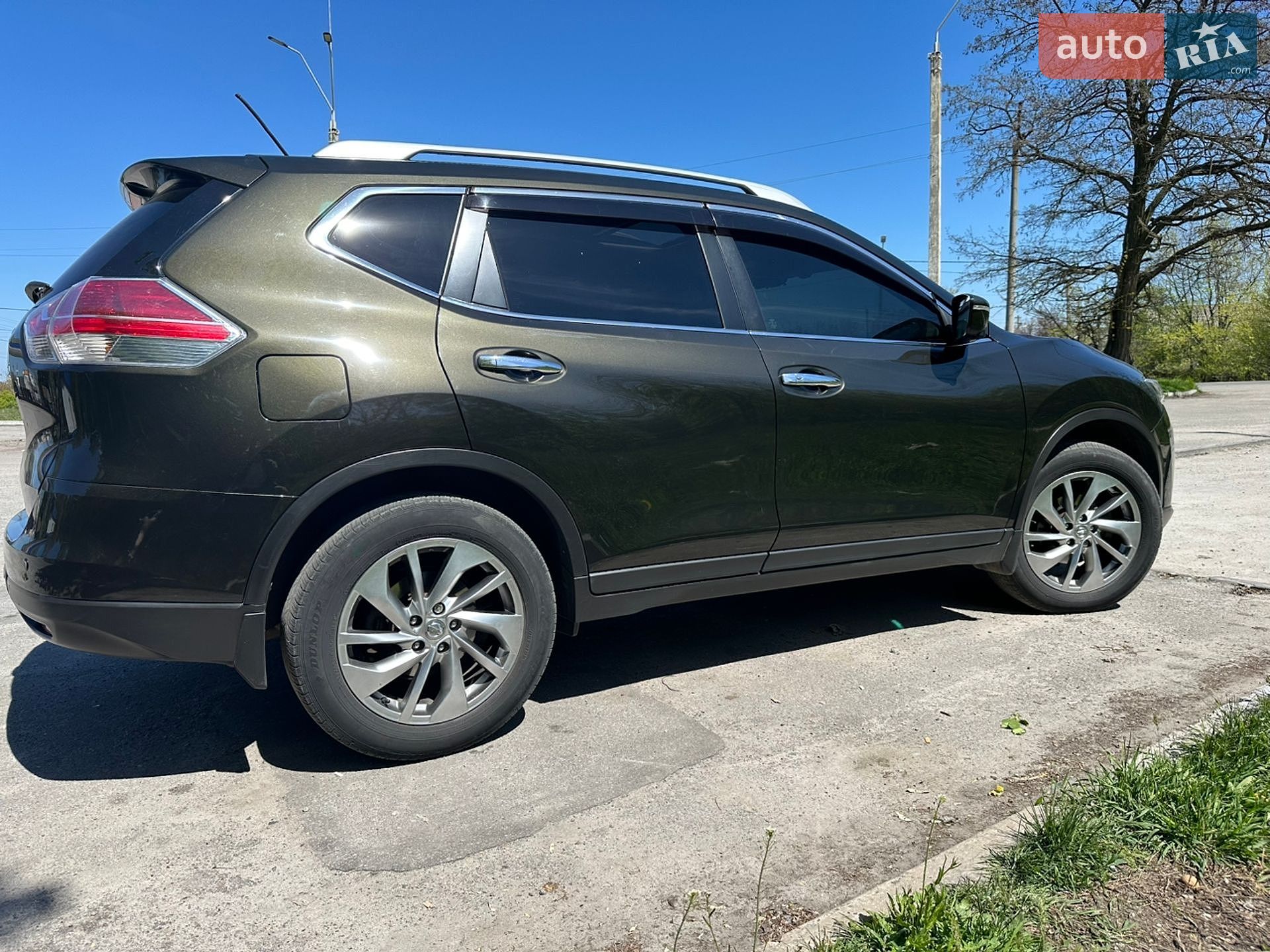 Nissan X-Trail 2016 VIN JN1TCAT32U0044322 фото оголошення 2 з 13