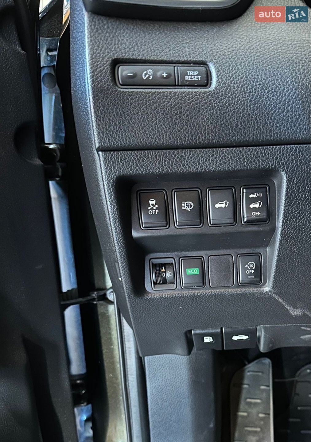 Nissan X-Trail 2016 VIN JN1TCAT32U0044322 фото оголошення 8 з 13