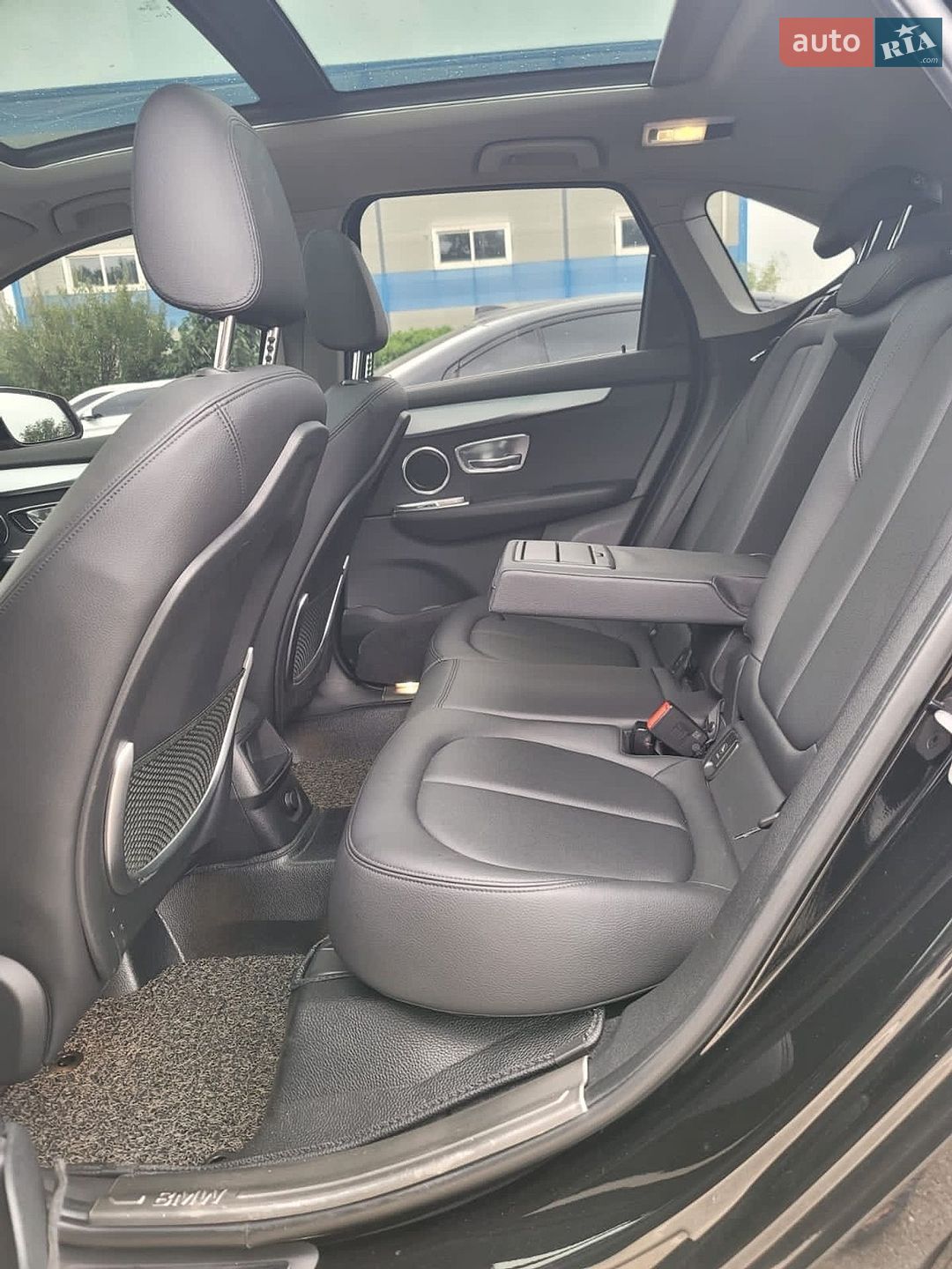 BMW 2 Series Active Tourer 2017 VIN WBA2C1100HV974030 фото оголошення 12 з 13