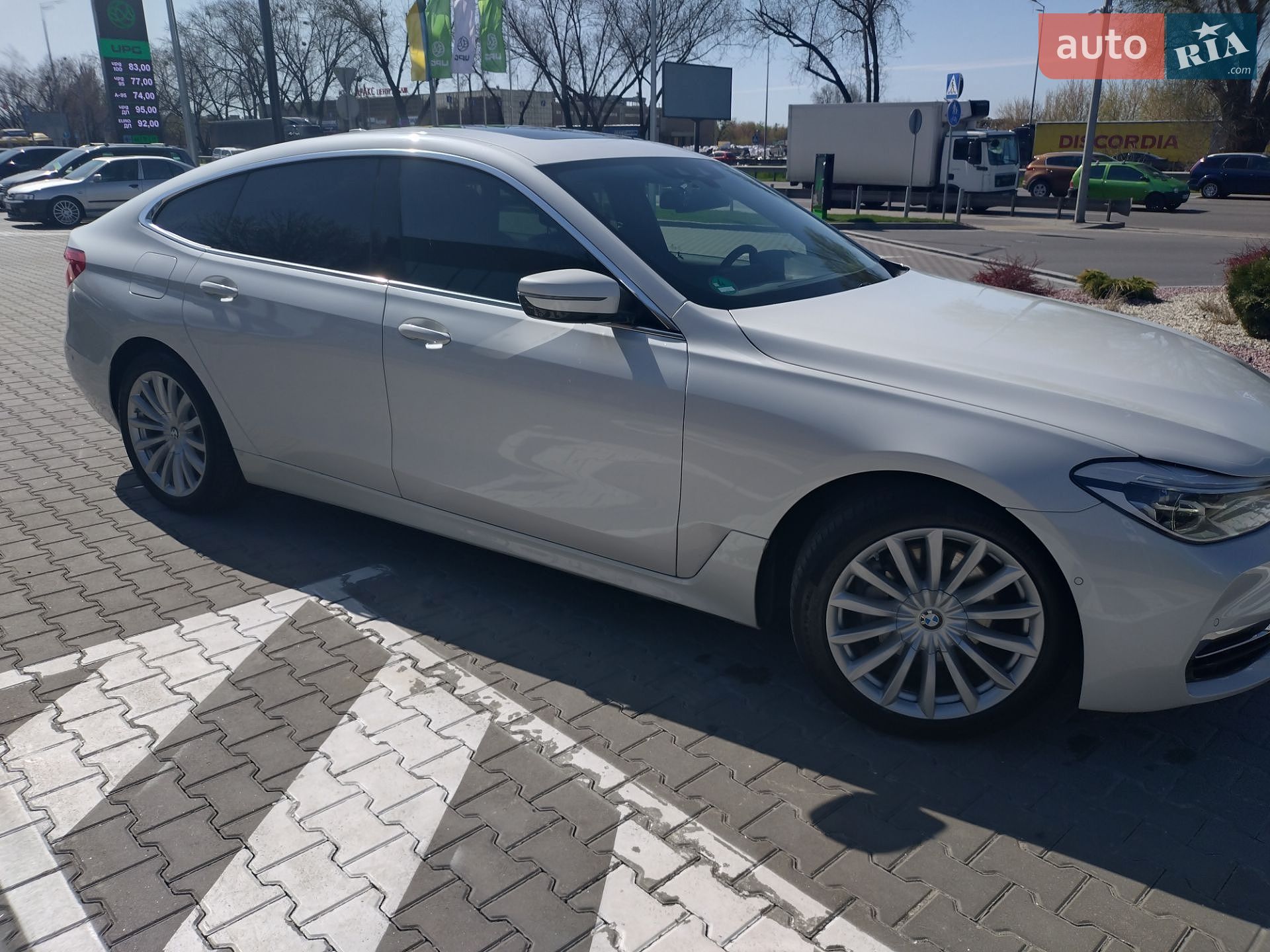 BMW 6 Series GT 2018 VIN WBAJX2100KBJ22453 фото оголошення 6 з 34