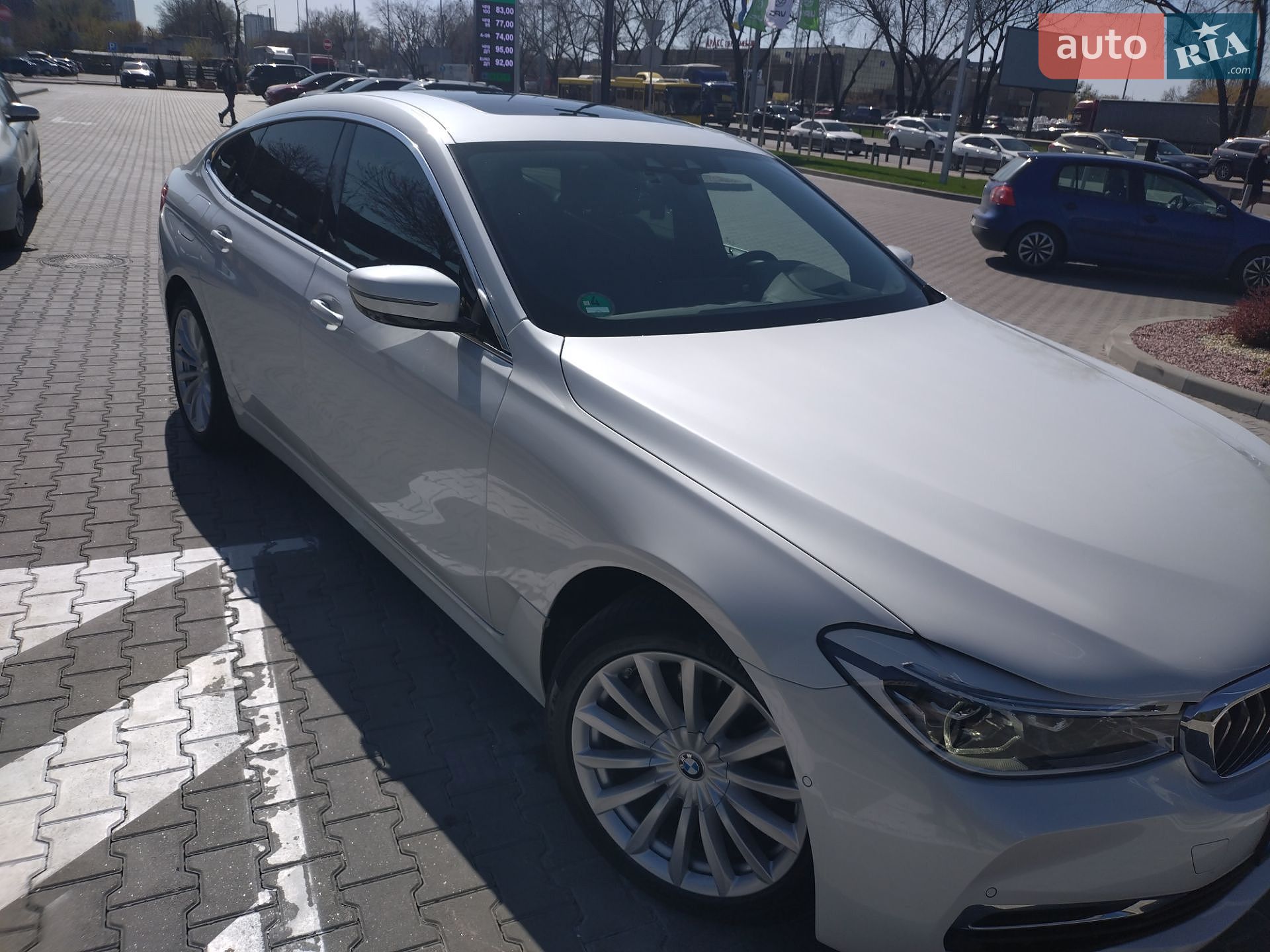 BMW 6 Series GT 2018 VIN WBAJX2100KBJ22453 фото оголошення 5 з 34