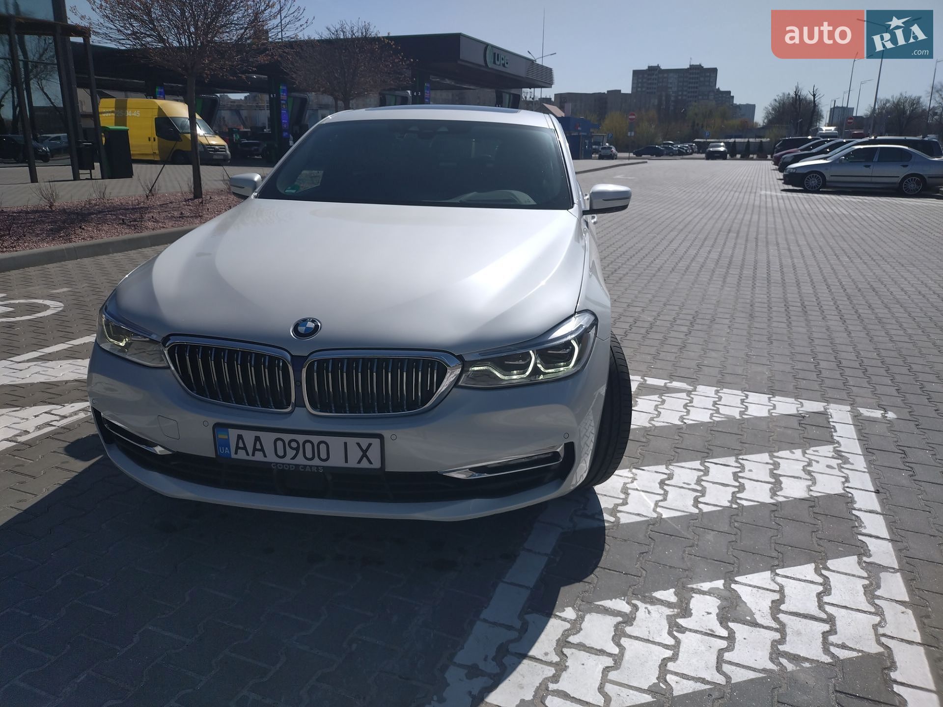 BMW 6 Series GT 2018 VIN WBAJX2100KBJ22453 фото оголошення 3 з 34