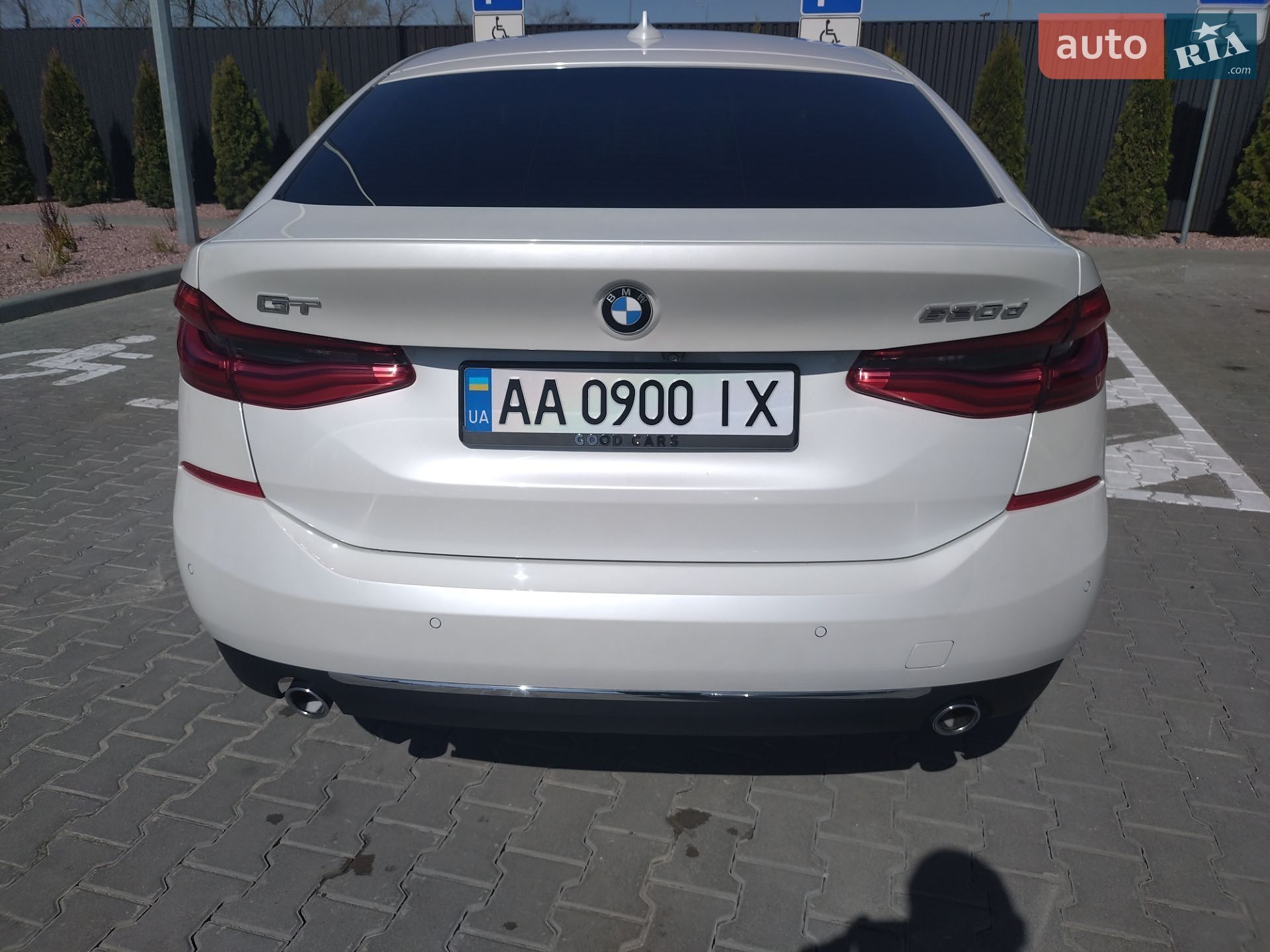 BMW 6 Series GT 2018 VIN WBAJX2100KBJ22453 фото оголошення 15 з 34