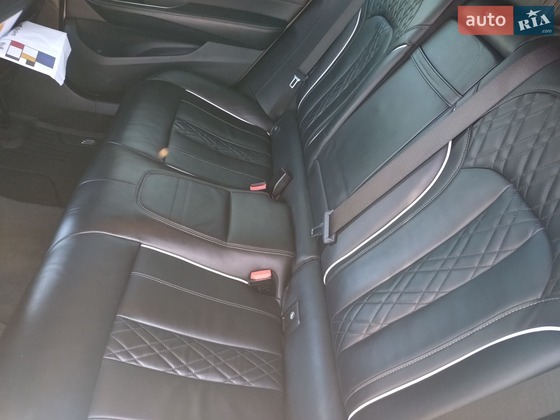 BMW 6 Series GT 2018 VIN WBAJX2100KBJ22453 фото оголошення 16 з 34