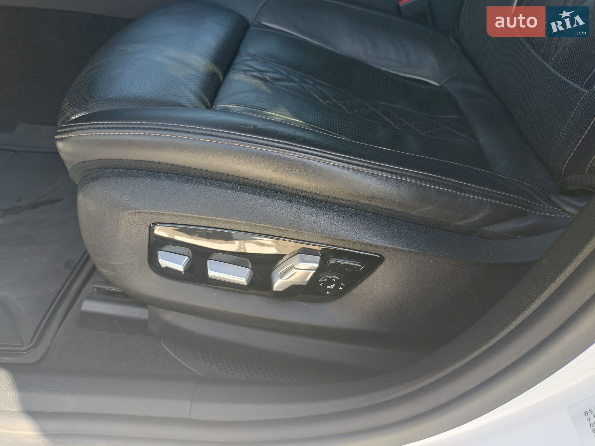 BMW 6 Series GT 2018 VIN WBAJX2100KBJ22453 фото оголошення 20 з 34