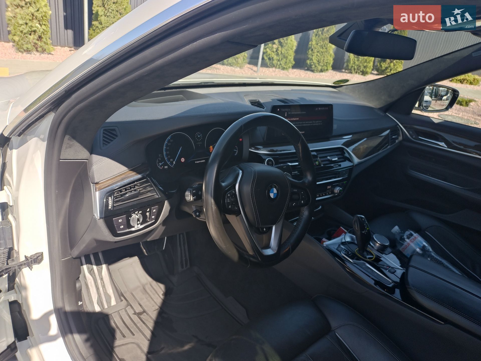 BMW 6 Series GT 2018 VIN WBAJX2100KBJ22453 фото оголошення 21 з 34