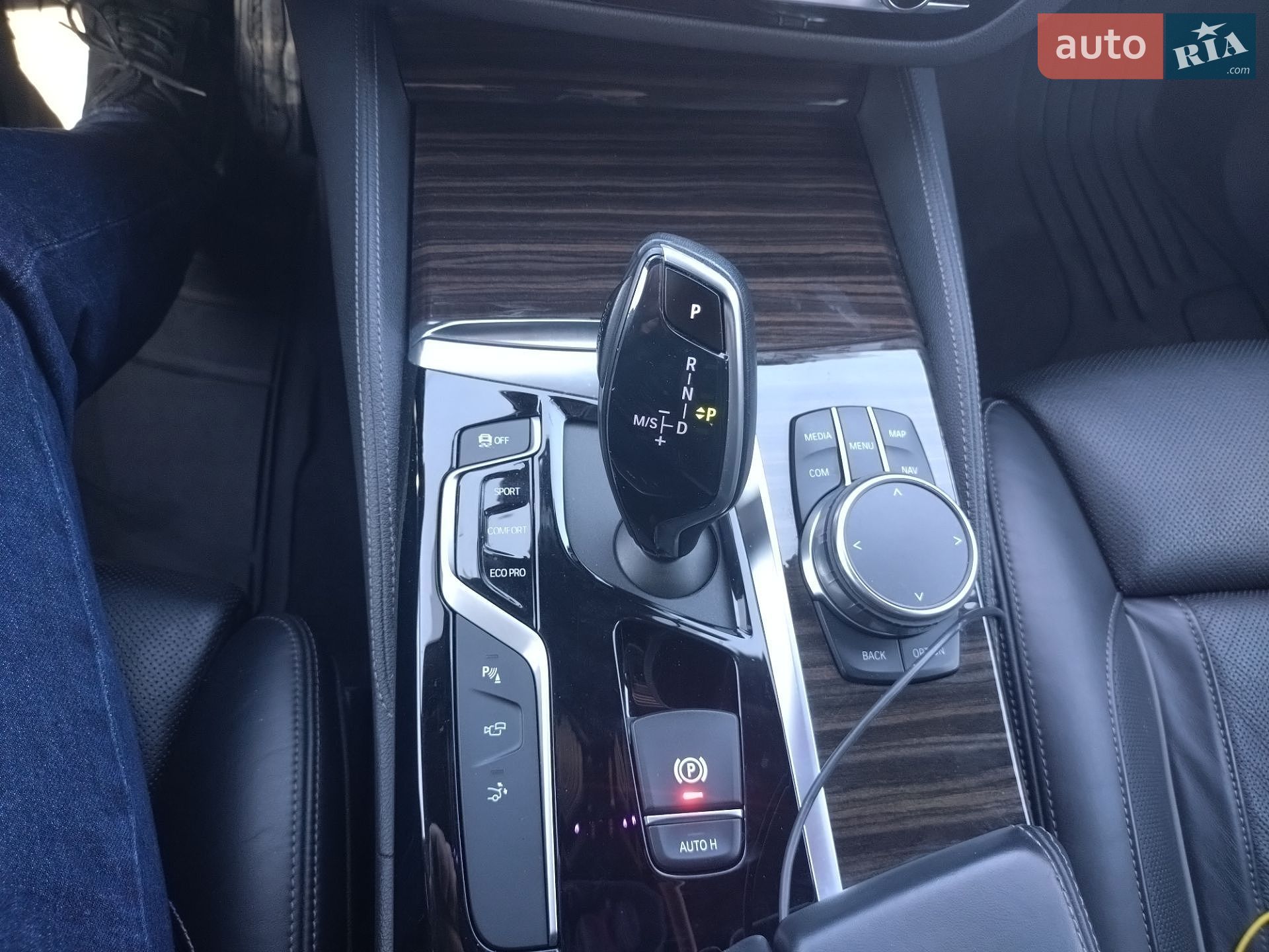 BMW 6 Series GT 2018 VIN WBAJX2100KBJ22453 фото оголошення 24 з 34