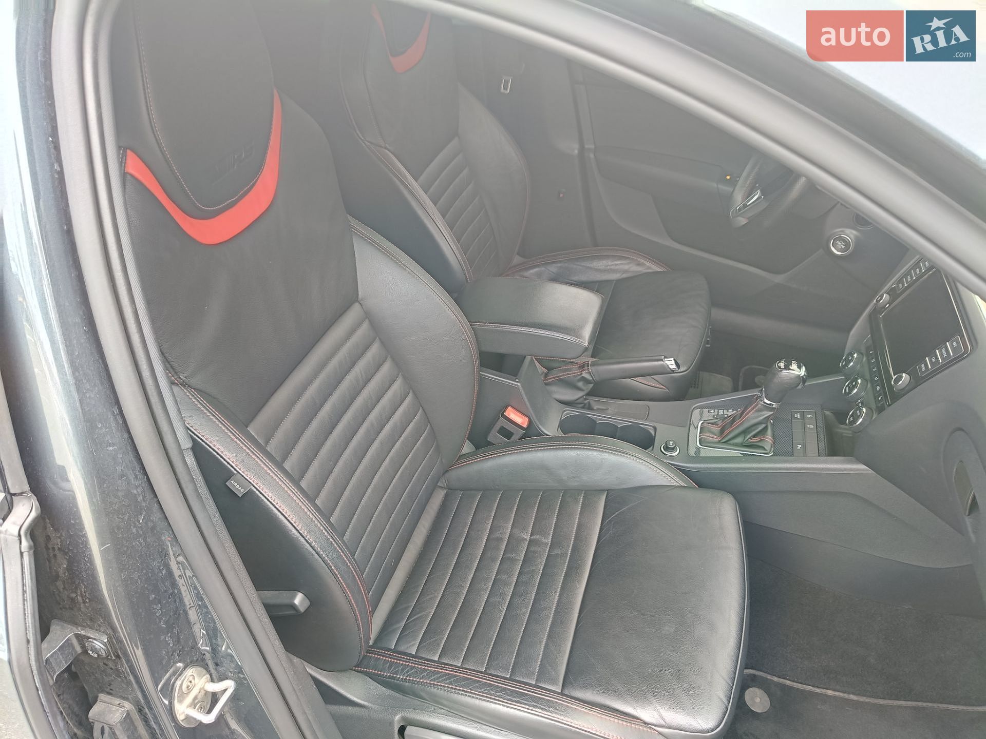Skoda Octavia 2015 VIN TMBJK9NE2G0097123 фото оголошення 3 з 31