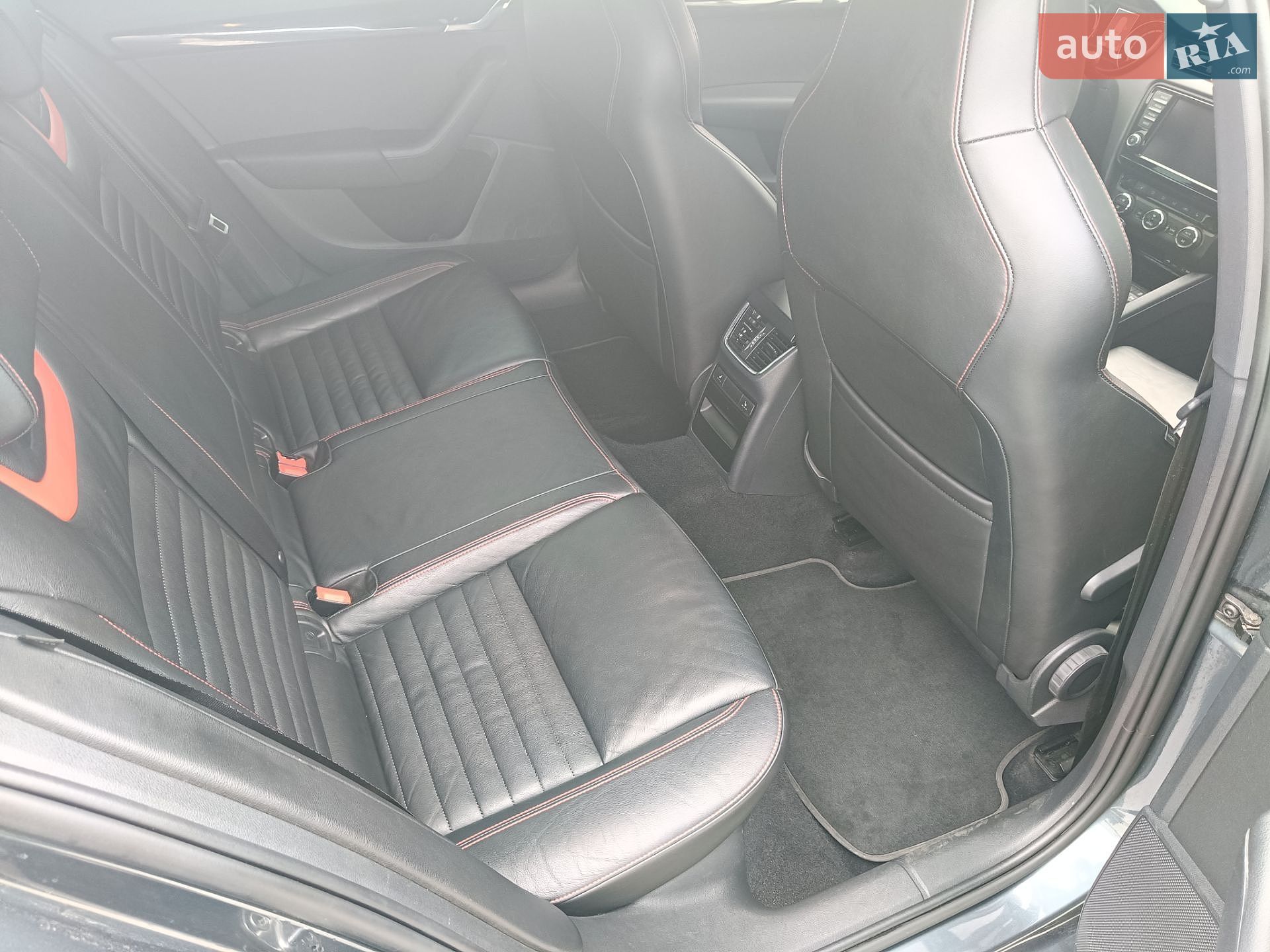 Skoda Octavia 2015 VIN TMBJK9NE2G0097123 фото оголошення 5 з 31