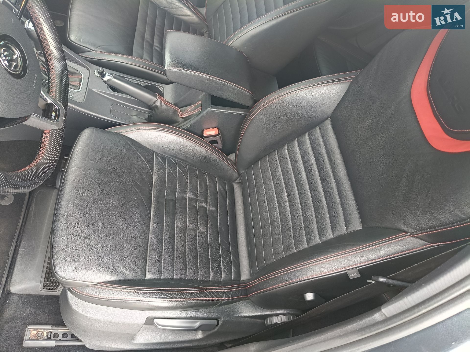Skoda Octavia 2015 VIN TMBJK9NE2G0097123 фото оголошення 11 з 31