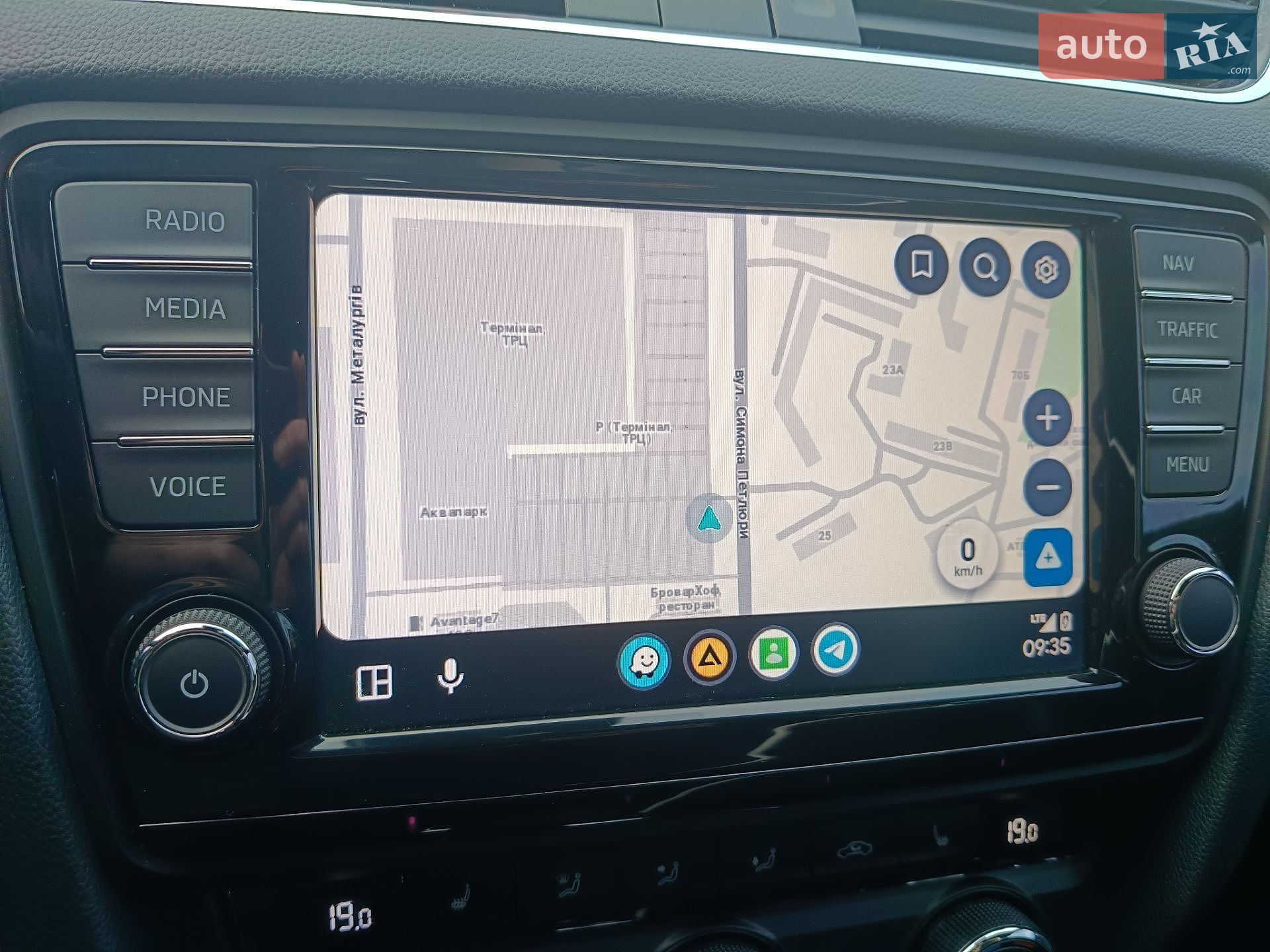 Skoda Octavia 2015 VIN TMBJK9NE2G0097123 фото оголошення 21 з 31