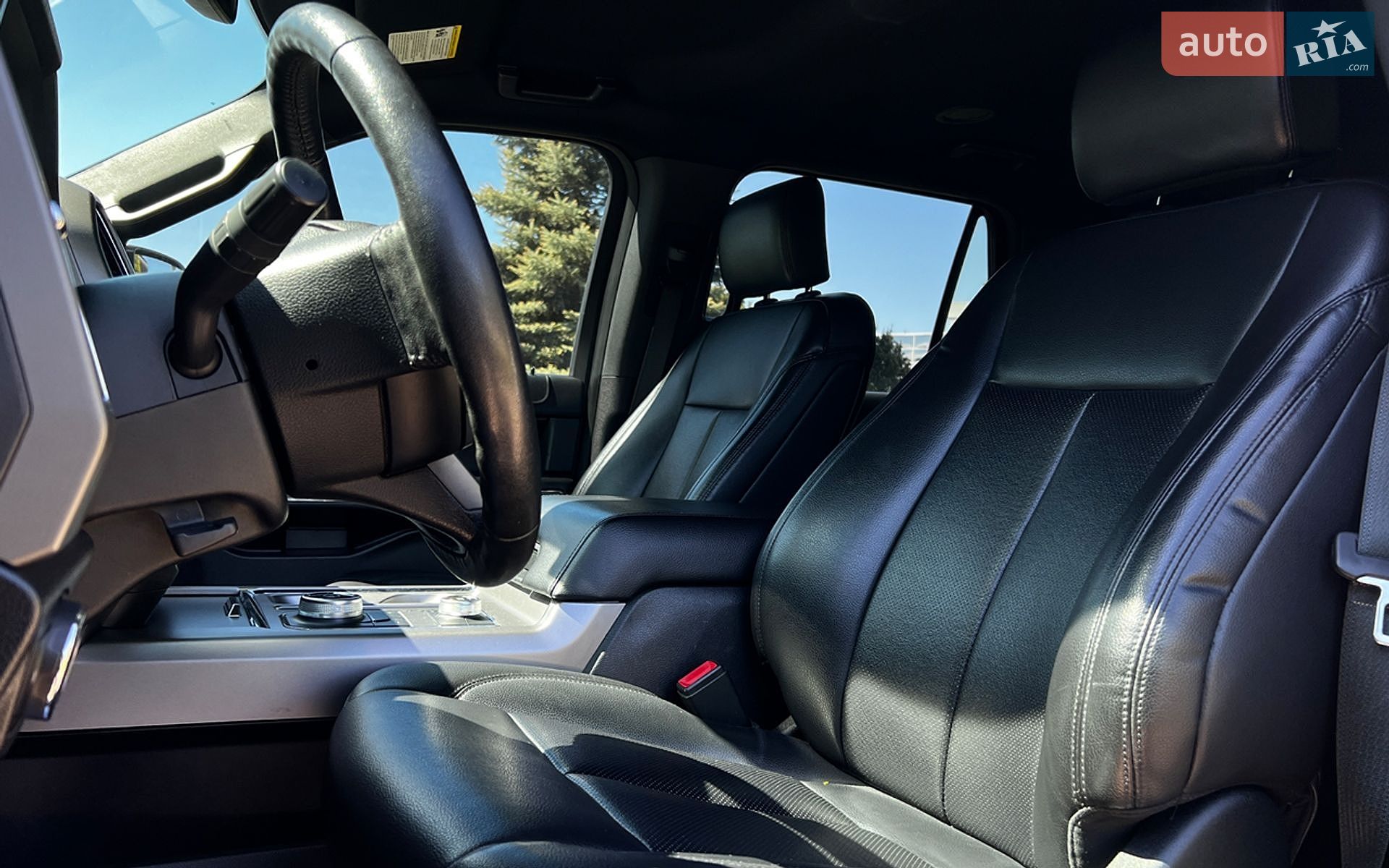 Ford Expedition 2019 VIN 1FMJU1JT6KEA37238 фото оголошення 9 з 30