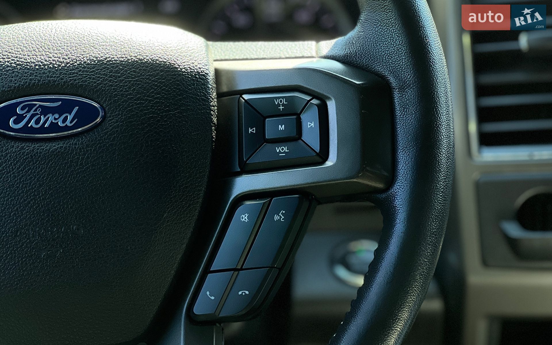 Ford Expedition 2019 VIN 1FMJU1JT6KEA37238 фото оголошення 12 з 30