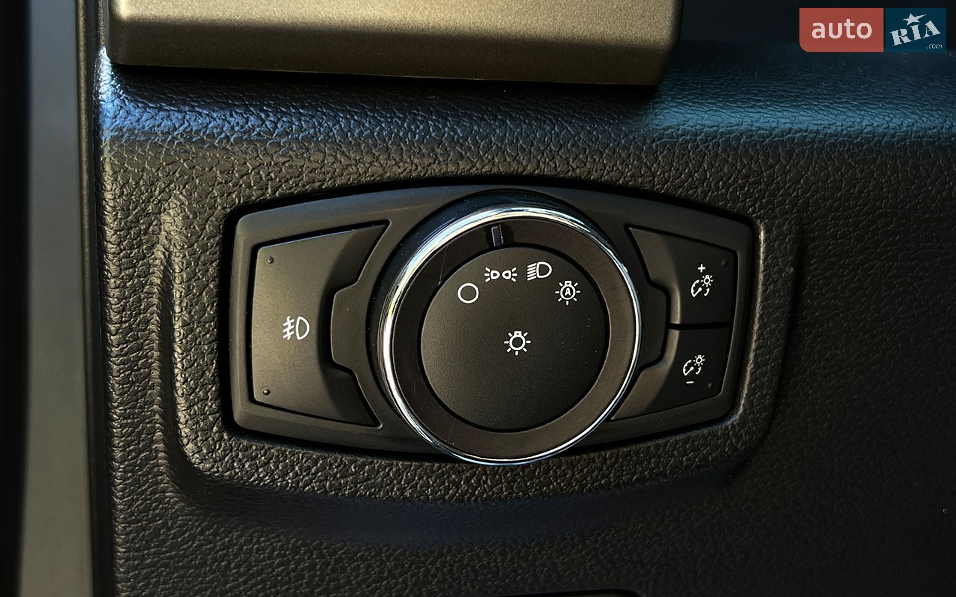 Ford Expedition 2019 VIN 1FMJU1JT6KEA37238 фото оголошення 20 з 30