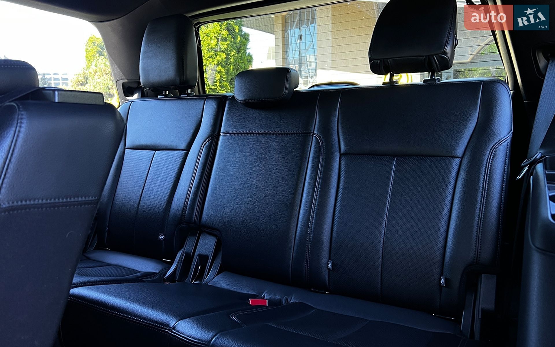 Ford Expedition 2019 VIN 1FMJU1JT6KEA37238 фото оголошення 28 з 30