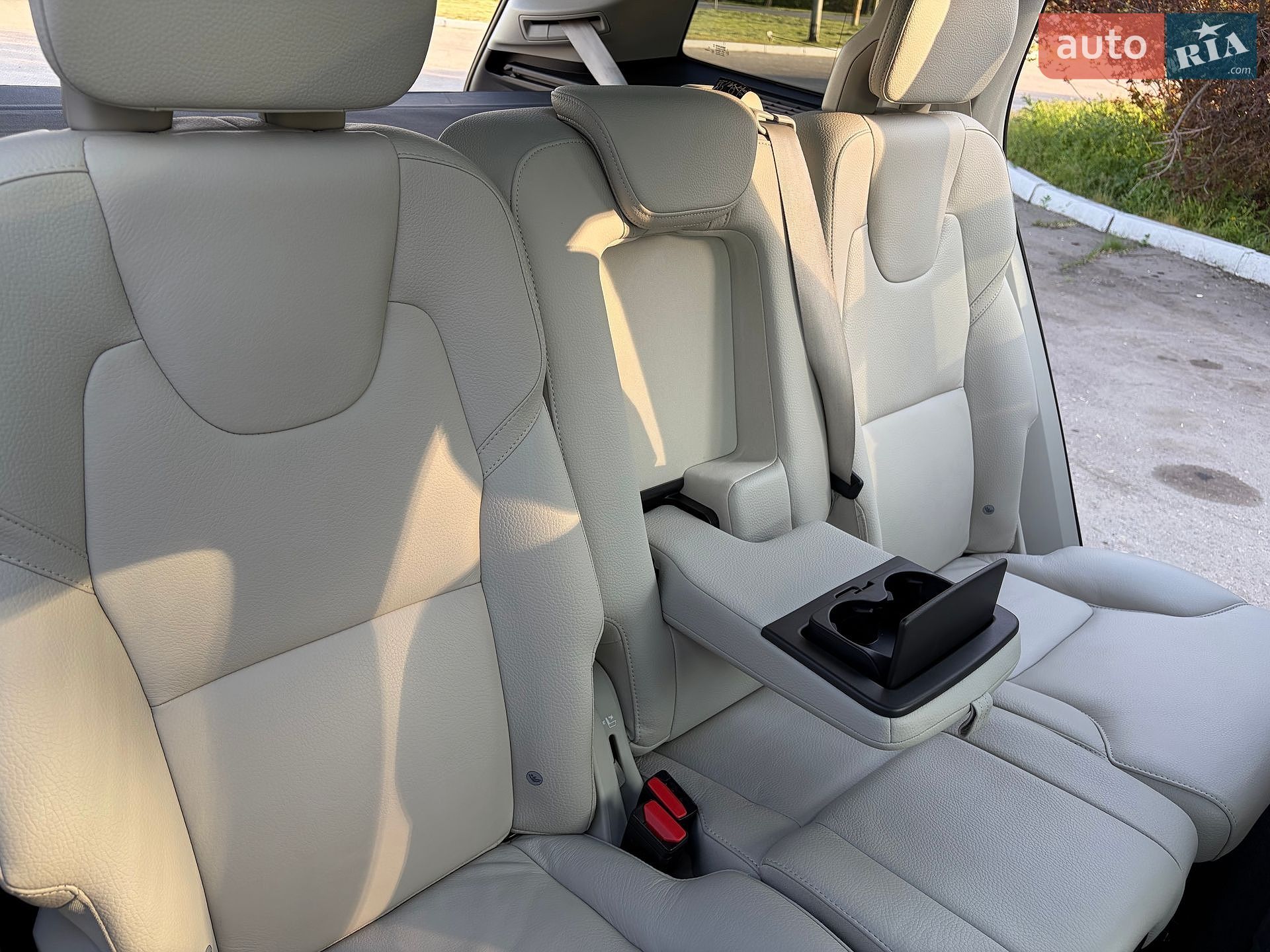 Volvo XC90 2022 VIN YV4L12PN7P1956858 фото оголошення 19 з 20