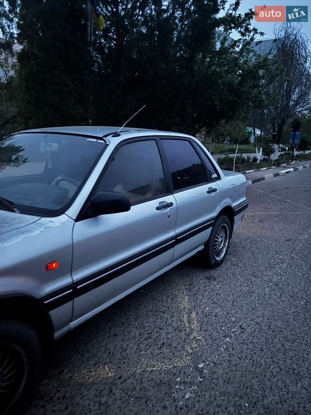 Mitsubishi Galant 1988 VIN JMBSNE32AJZ507939 фото оголошення 7 з 7