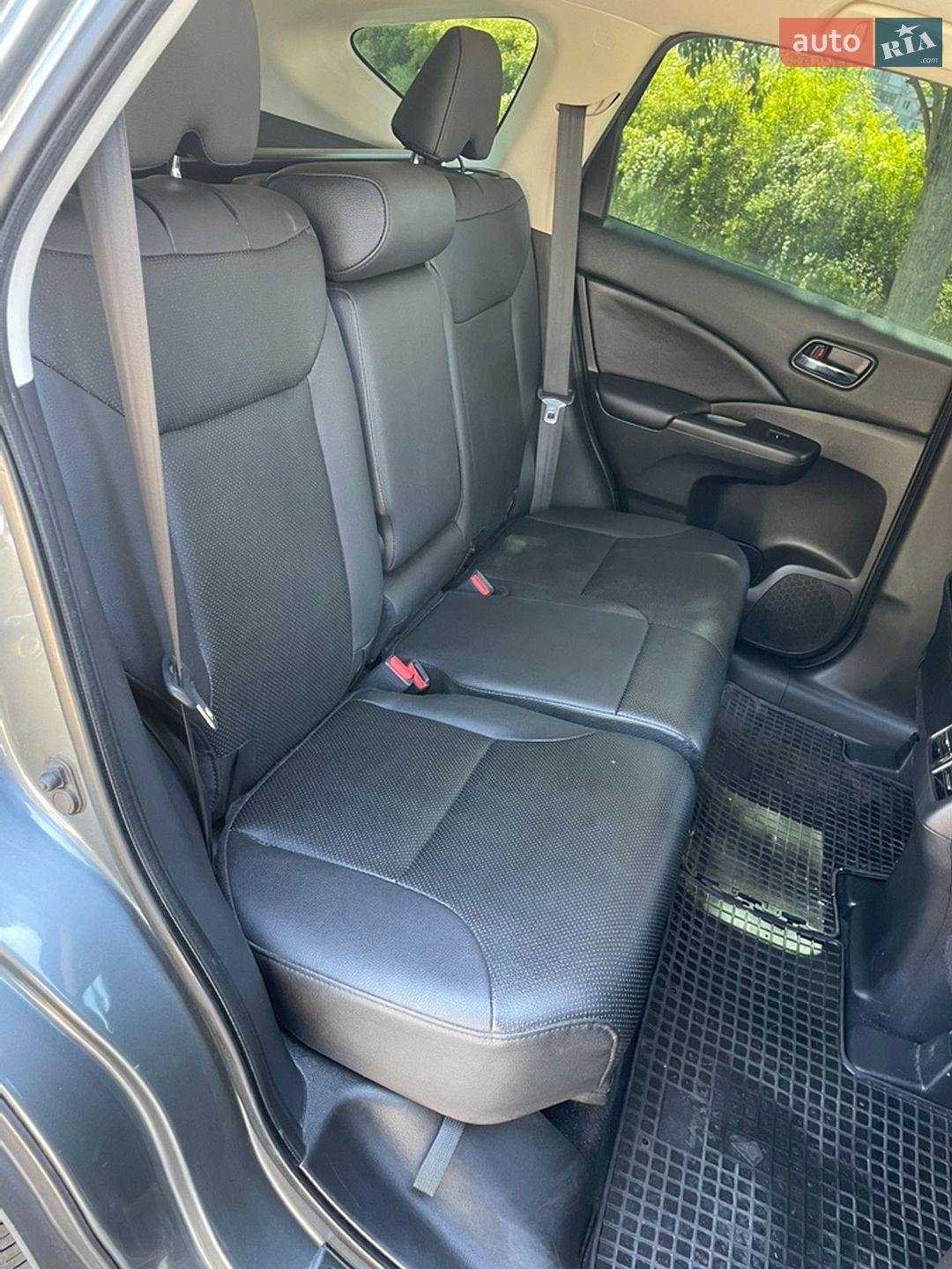 Honda CR-V 2015 VIN SHSRE6870EU015799 фото оголошення 15 з 21