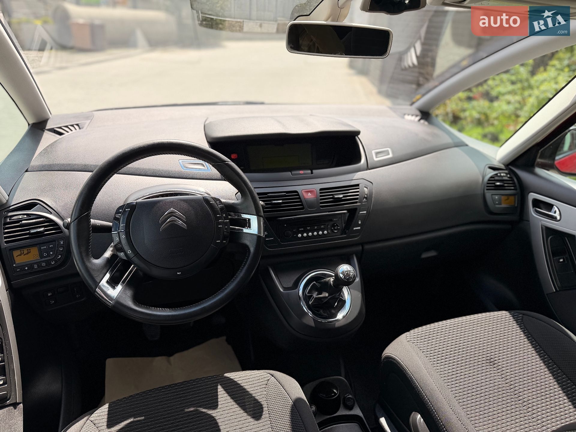 Citroen C4 Picasso 2011 VIN VF7UD5FS0BJ841591 фото оголошення 3 з 47