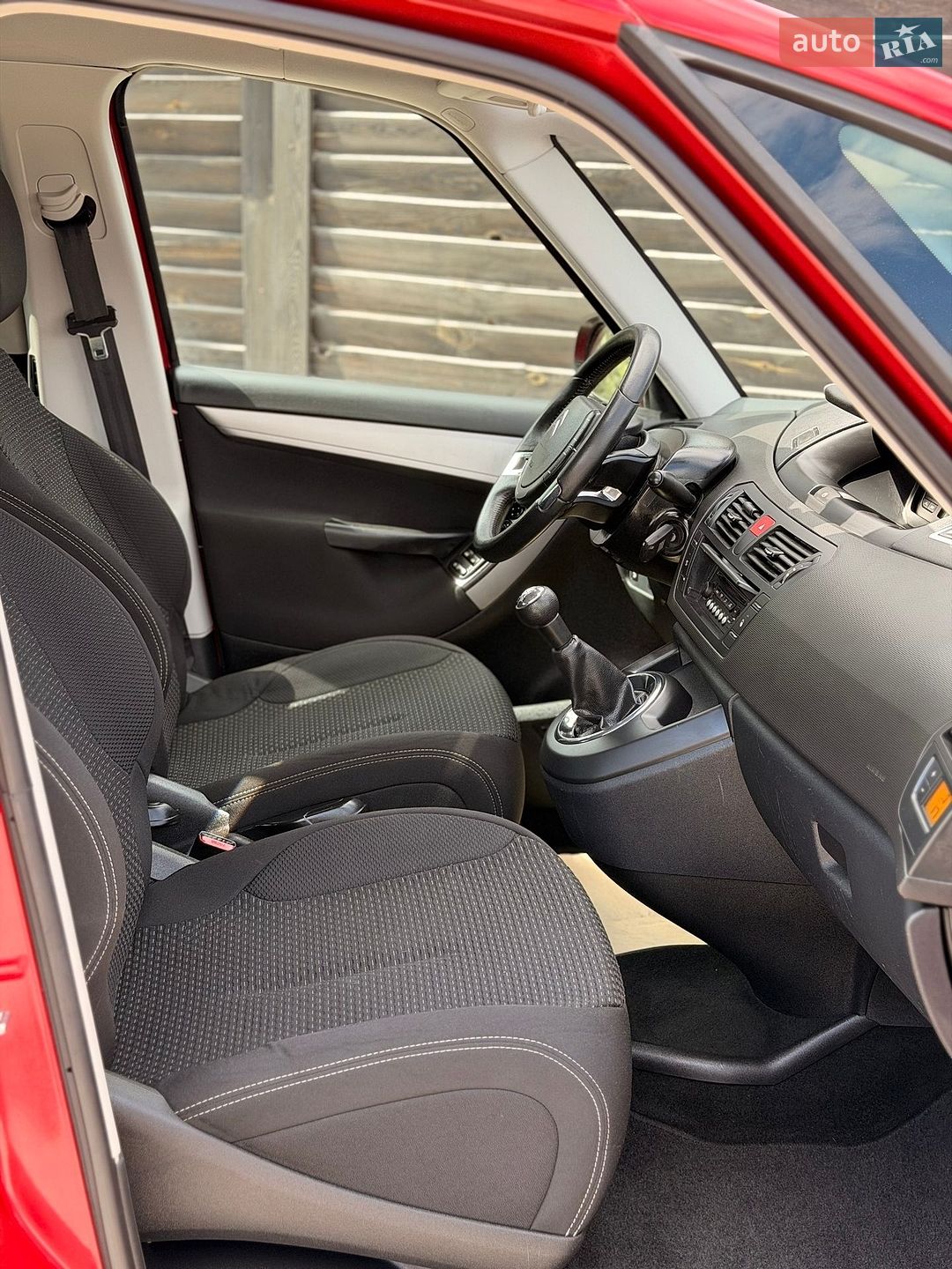Citroen C4 Picasso 2011 VIN VF7UD5FS0BJ841591 фото оголошення 21 з 47