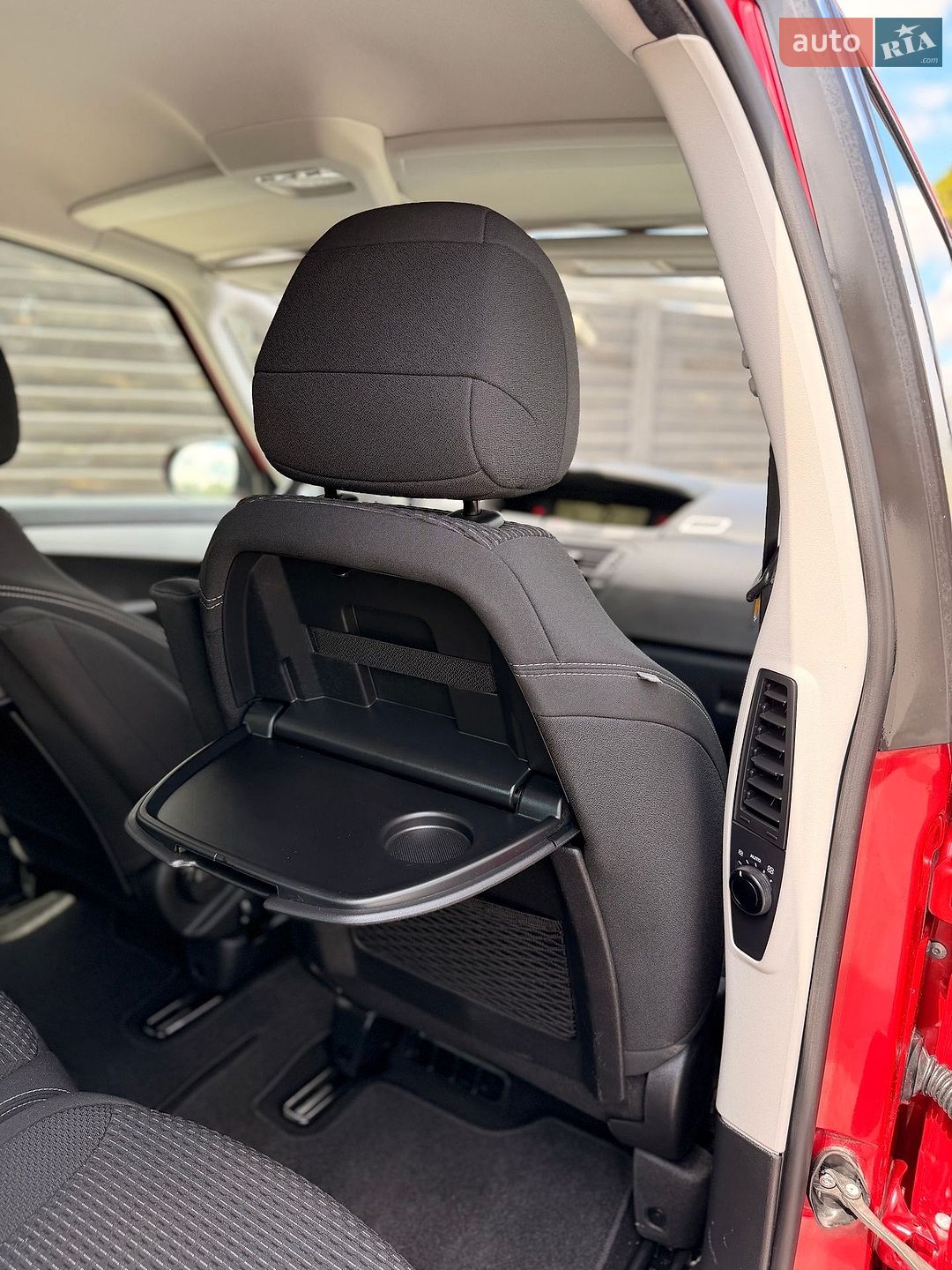 Citroen C4 Picasso 2011 VIN VF7UD5FS0BJ841591 фото оголошення 25 з 47