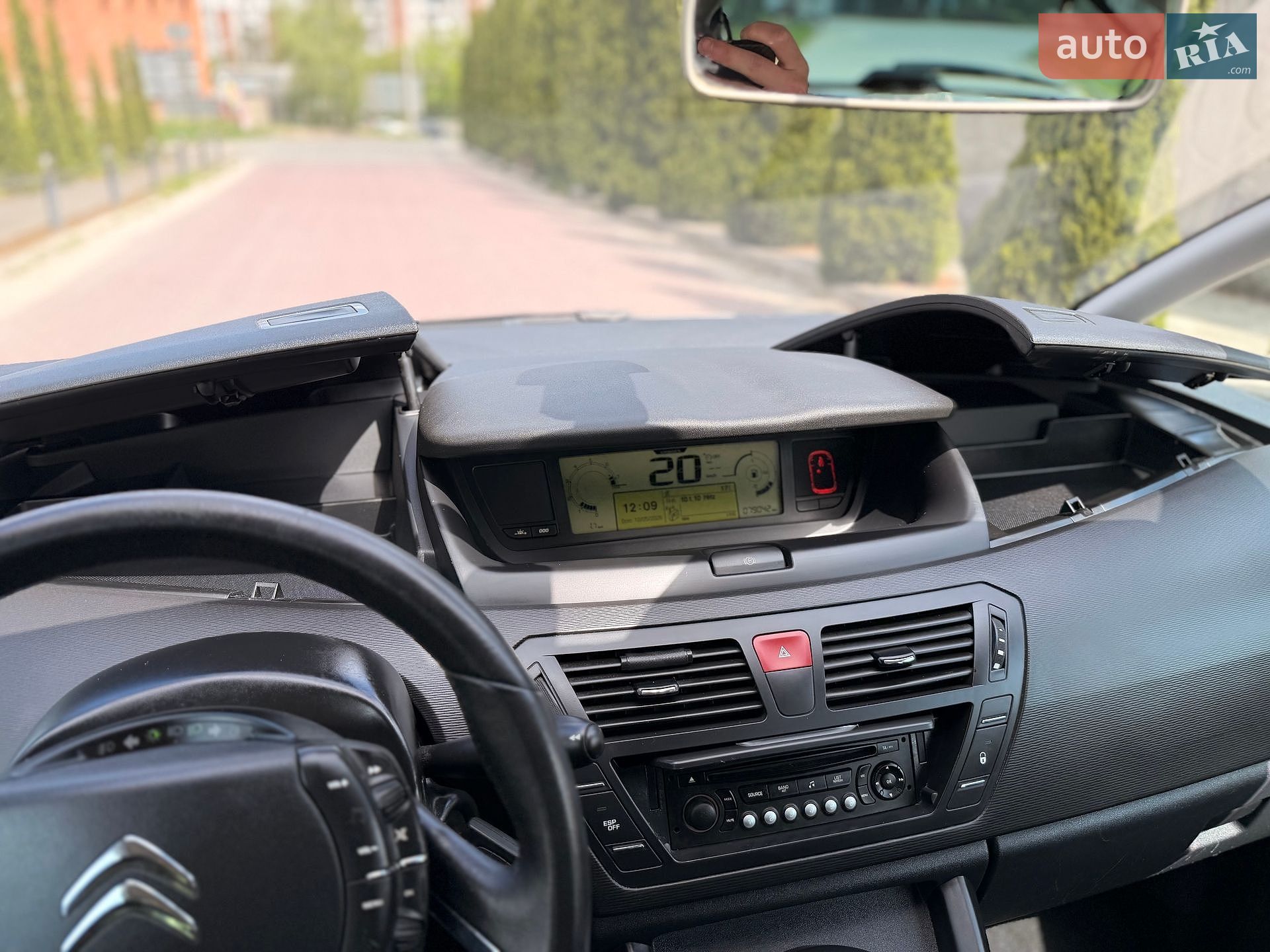 Citroen C4 Picasso 2011 VIN VF7UD5FS0BJ841591 фото оголошення 30 з 47