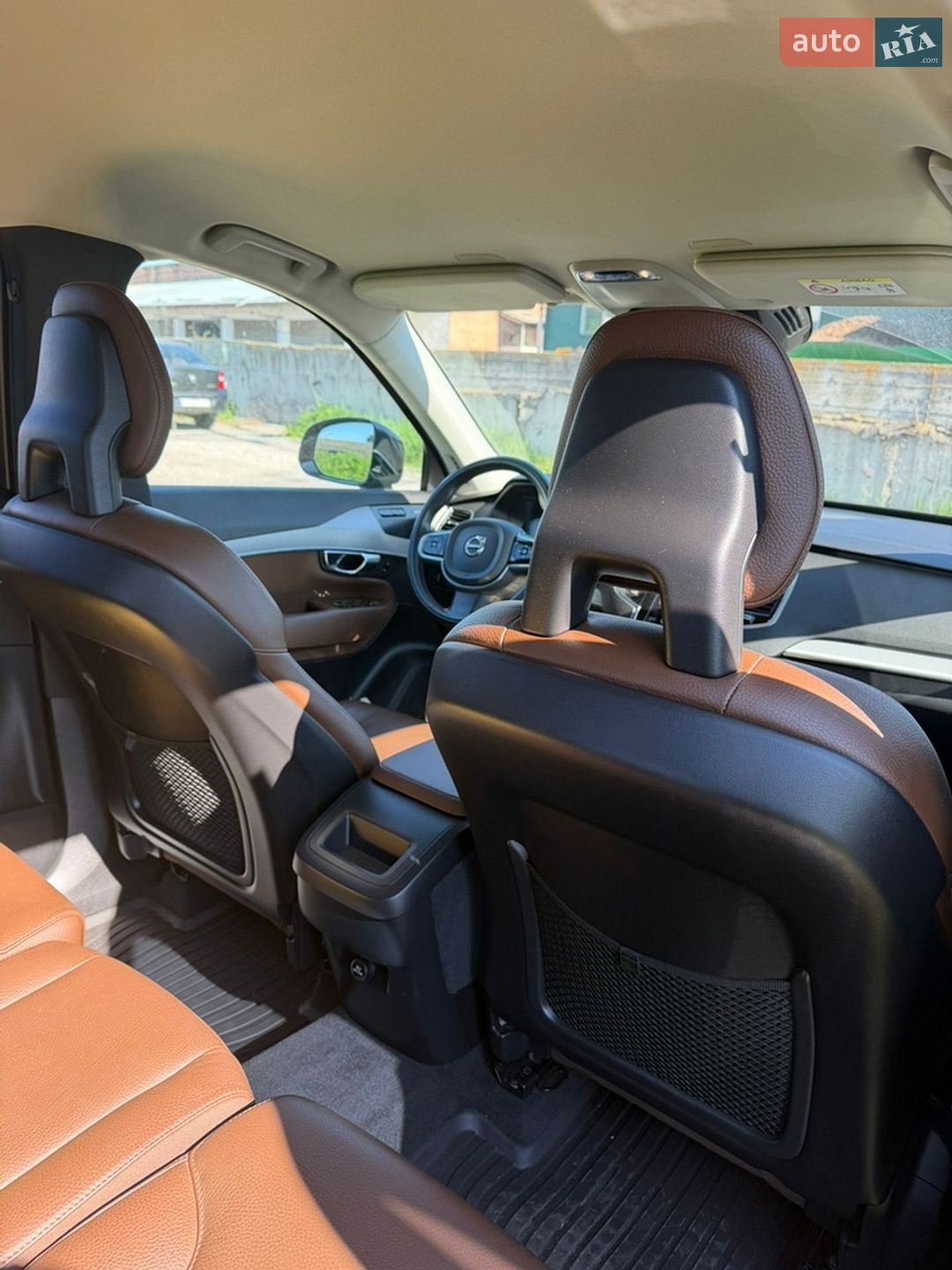 Volvo XC90 2019 VIN YV1LCK2UCL1551633 фото оголошення 9 з 19