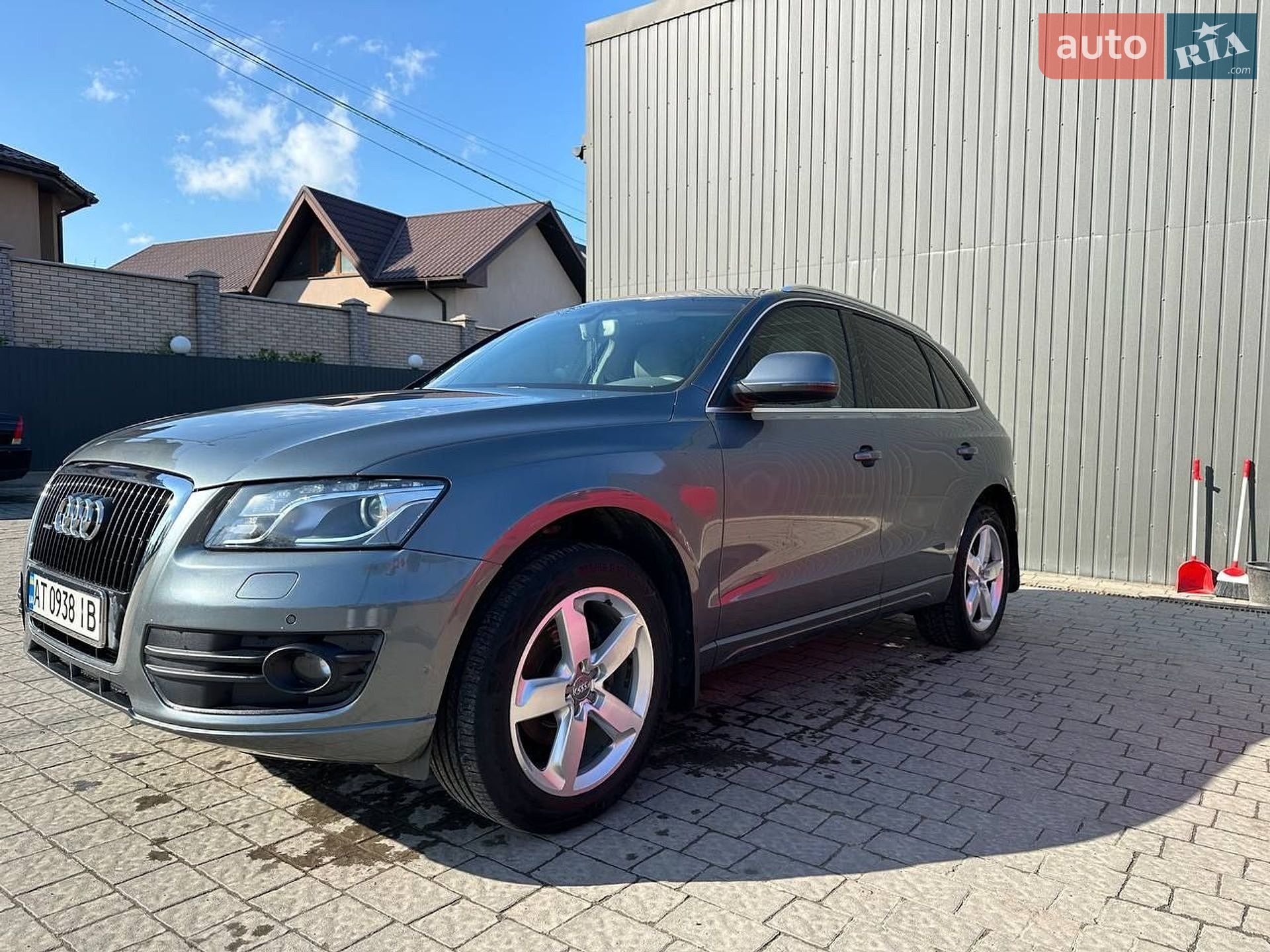 Audi Q5 2012 VIN WA1LFAFP4CA140003 фото оголошення 2 з 25