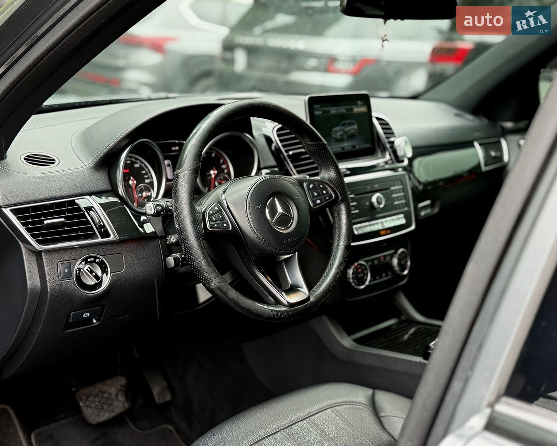Mercedes-Benz GLS-Class 2018 VIN 4JGDF6EE6JB114173 фото оголошення 10 з 34