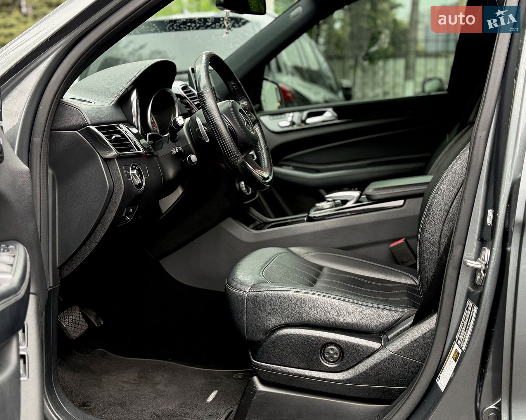 Mercedes-Benz GLS-Class 2018 VIN 4JGDF6EE6JB114173 фото оголошення 11 з 34
