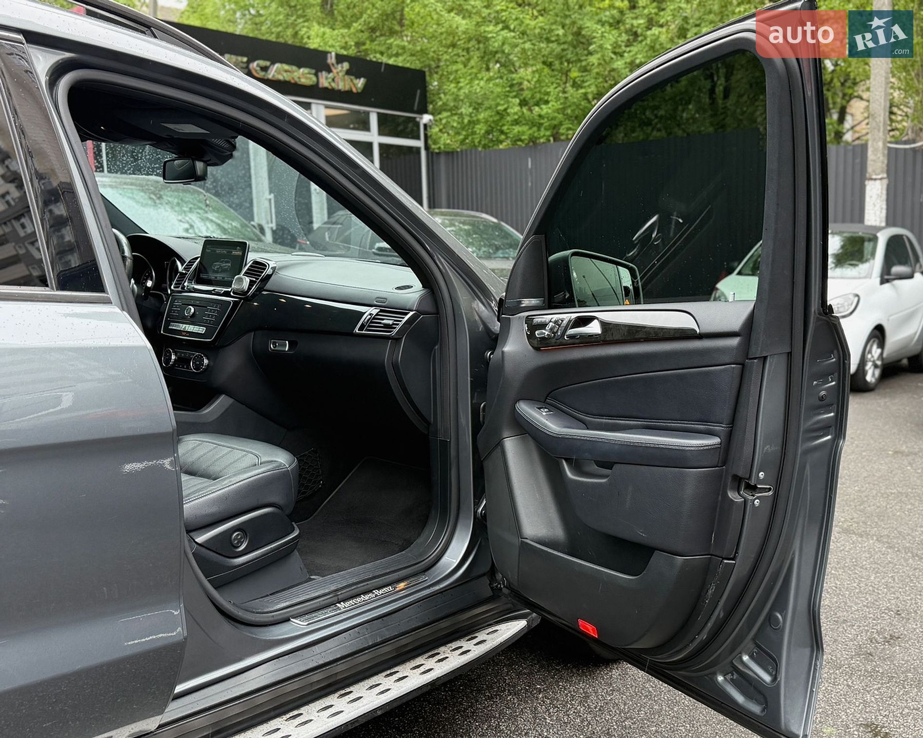 Mercedes-Benz GLS-Class 2018 VIN 4JGDF6EE6JB114173 фото оголошення 21 з 34