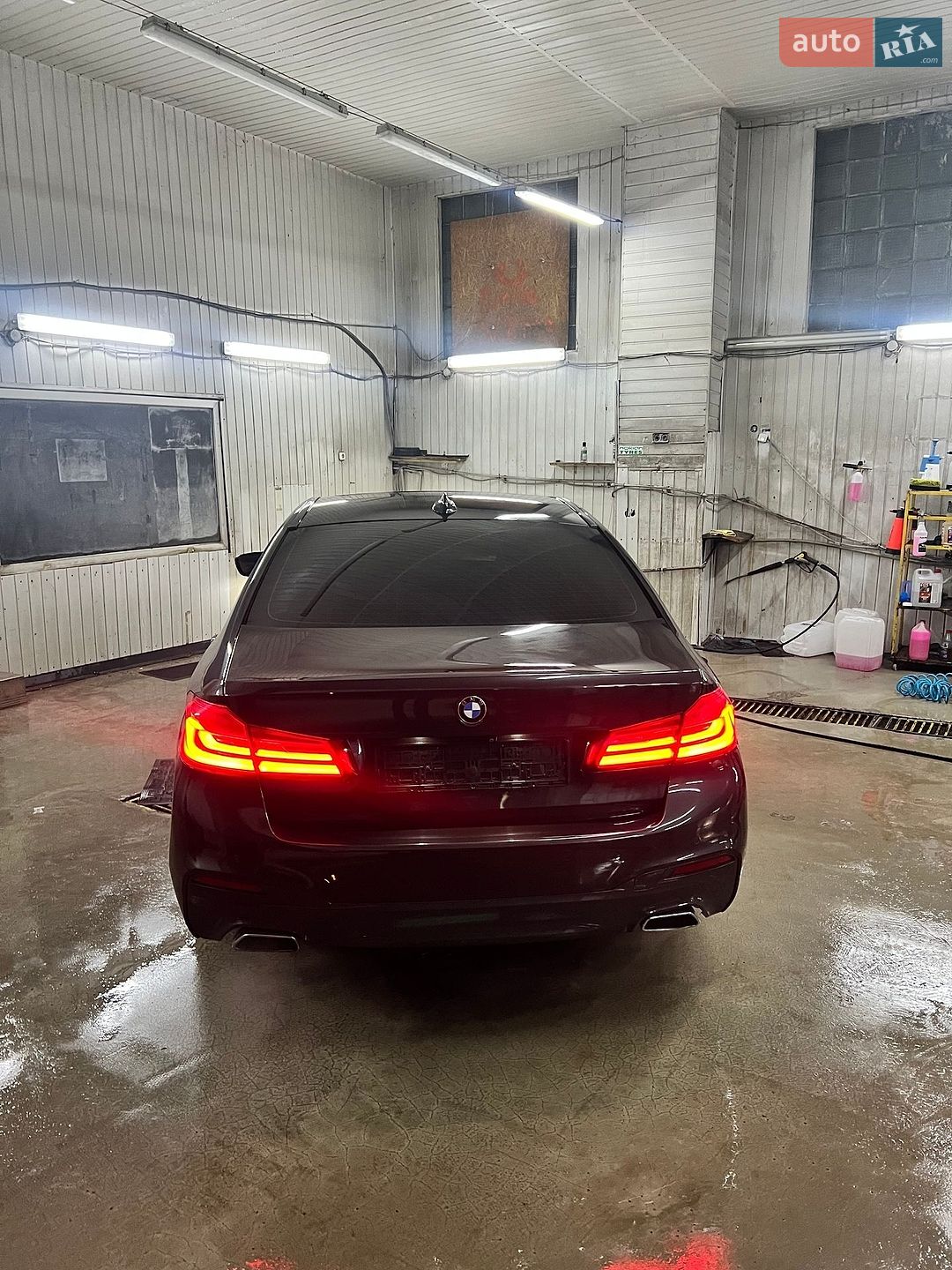 BMW 5 Series 2019 VIN WBAJS3C04LCD63111 фото оголошення 2 з 6