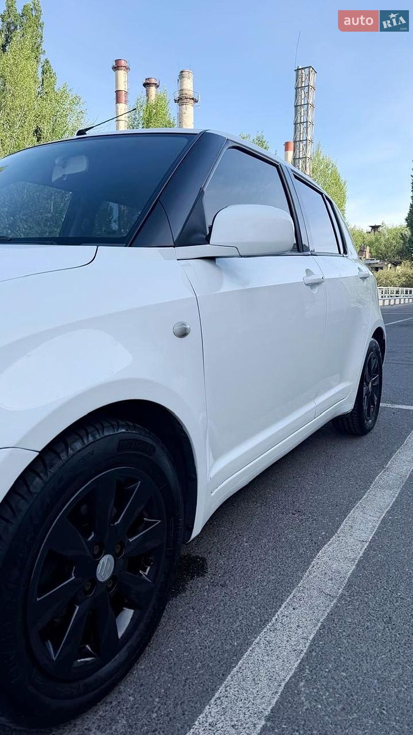 Suzuki Swift 2007 VIN TSMMZC11S00395540 фото оголошення 9 з 32