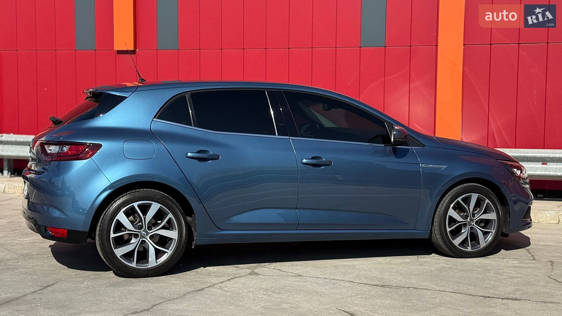Renault Megane 2017 VIN VF1RFB00157481181 фото оголошення 17 з 70