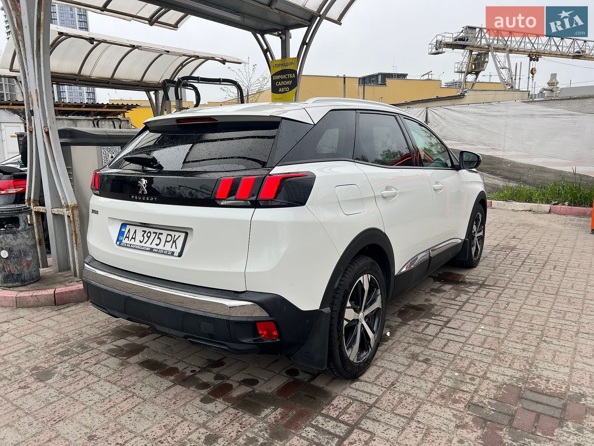 Peugeot 3008 2018 VIN VF3MJAHXVJS421085 фото оголошення 4 з 13