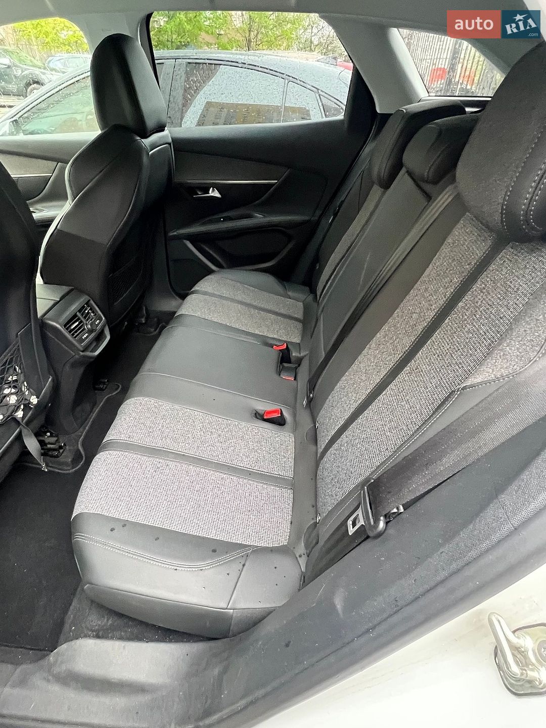 Peugeot 3008 2018 VIN VF3MJAHXVJS421085 фото оголошення 8 з 13