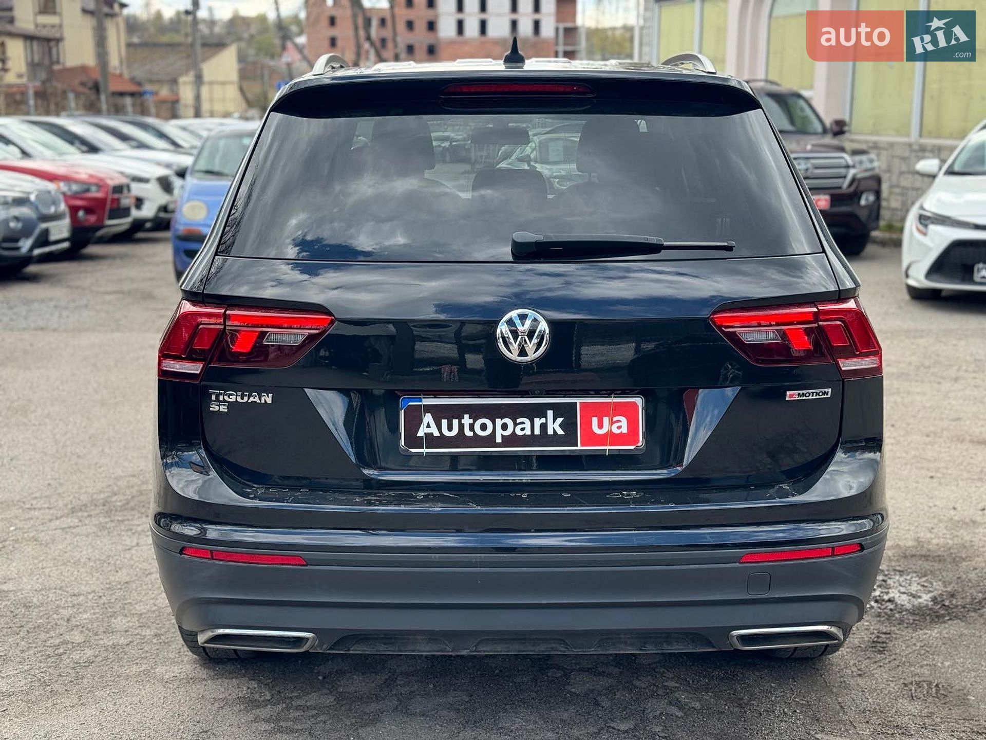 VOLKSWAGEN TIGUAN 2019 VIN 3VV2B7AX4KM146023 фото оголошення 8 з 35
