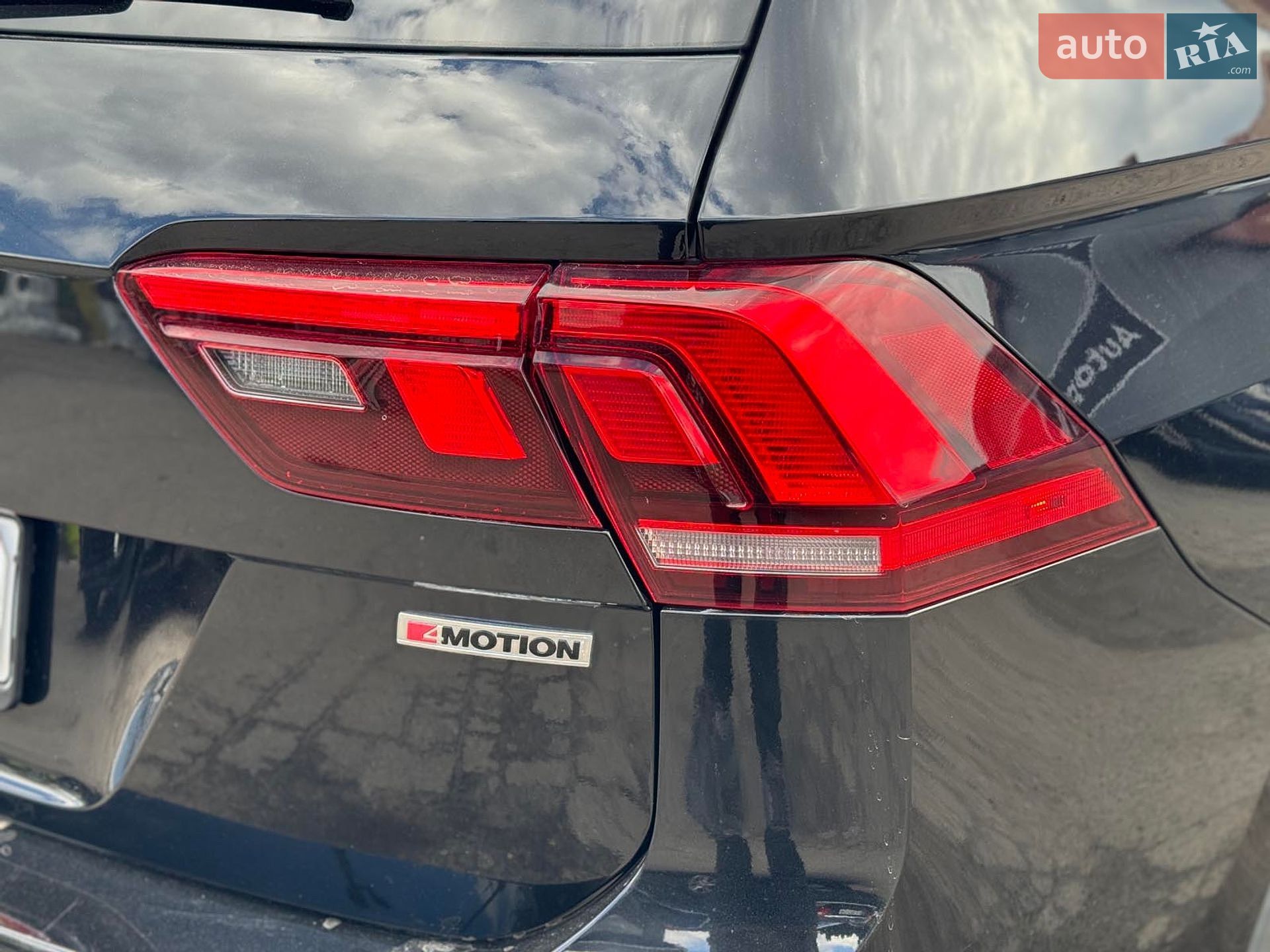 VOLKSWAGEN TIGUAN 2019 VIN 3VV2B7AX4KM146023 фото оголошення 7 з 35