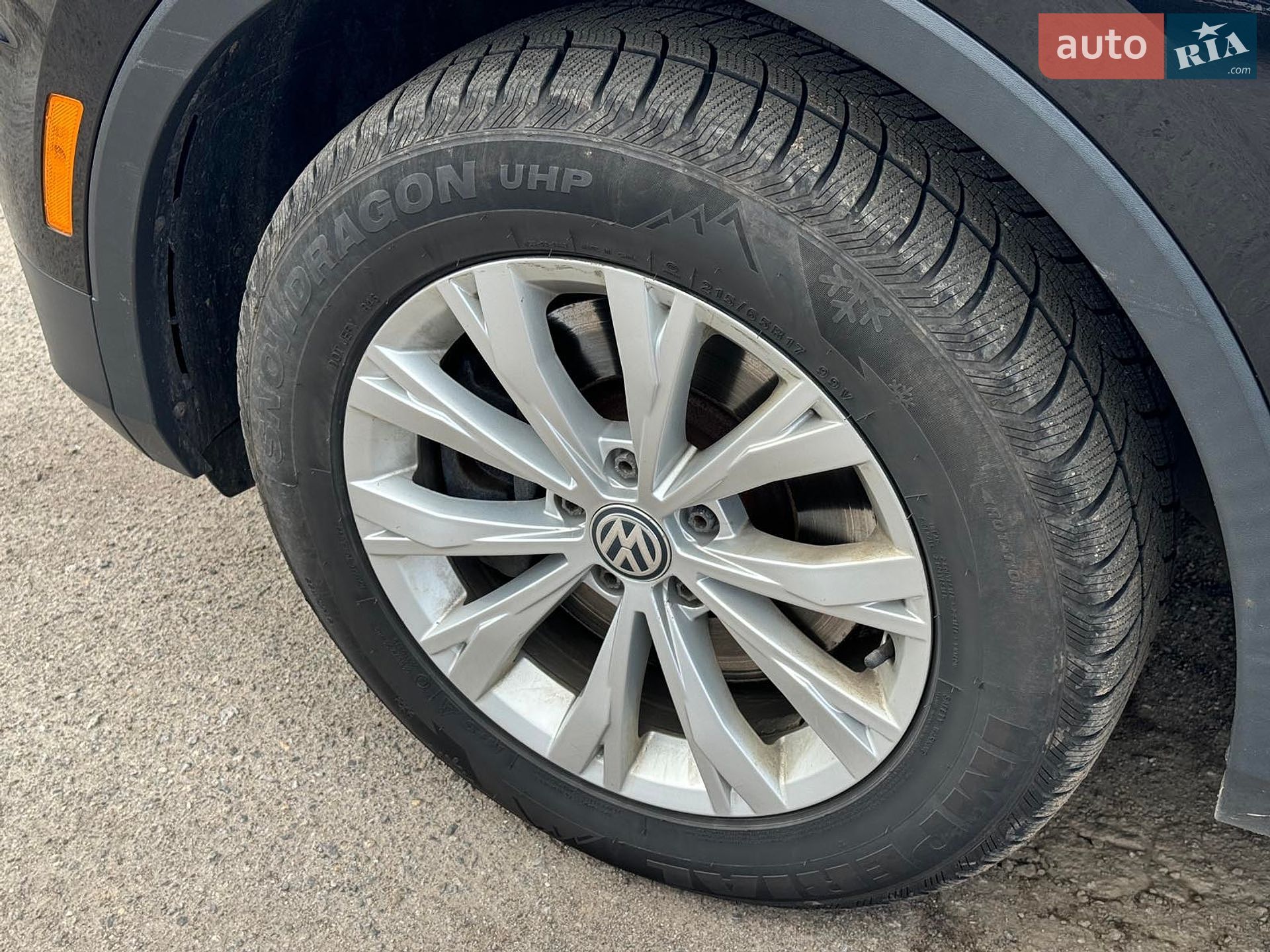 VOLKSWAGEN TIGUAN 2019 VIN 3VV2B7AX4KM146023 фото оголошення 12 з 35