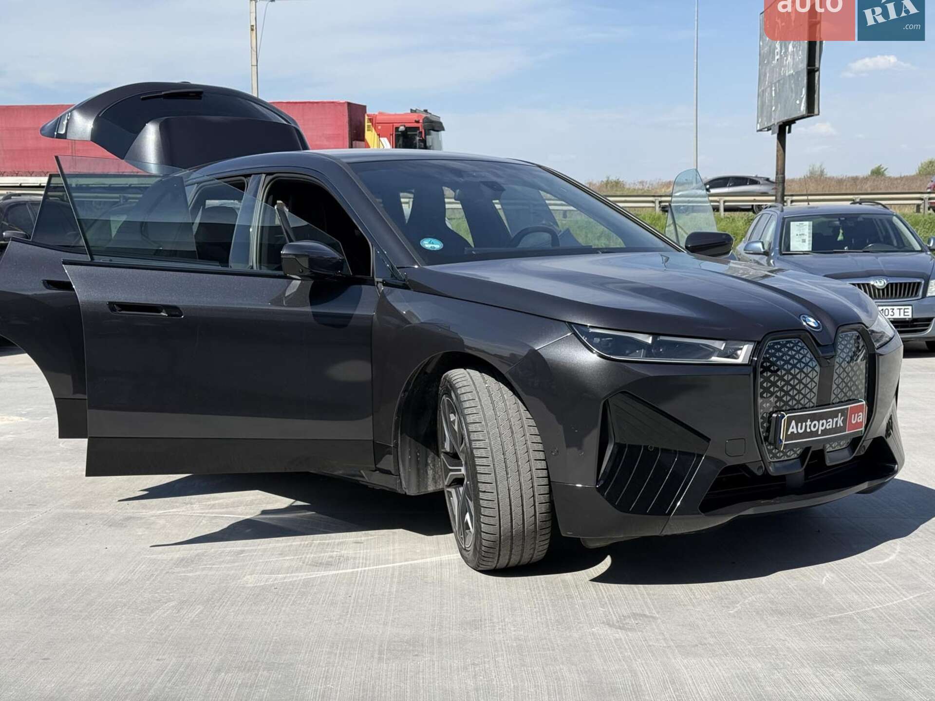 BMW iX 2022 VIN WBY11CF080CM04364 фото оголошення 39 з 45