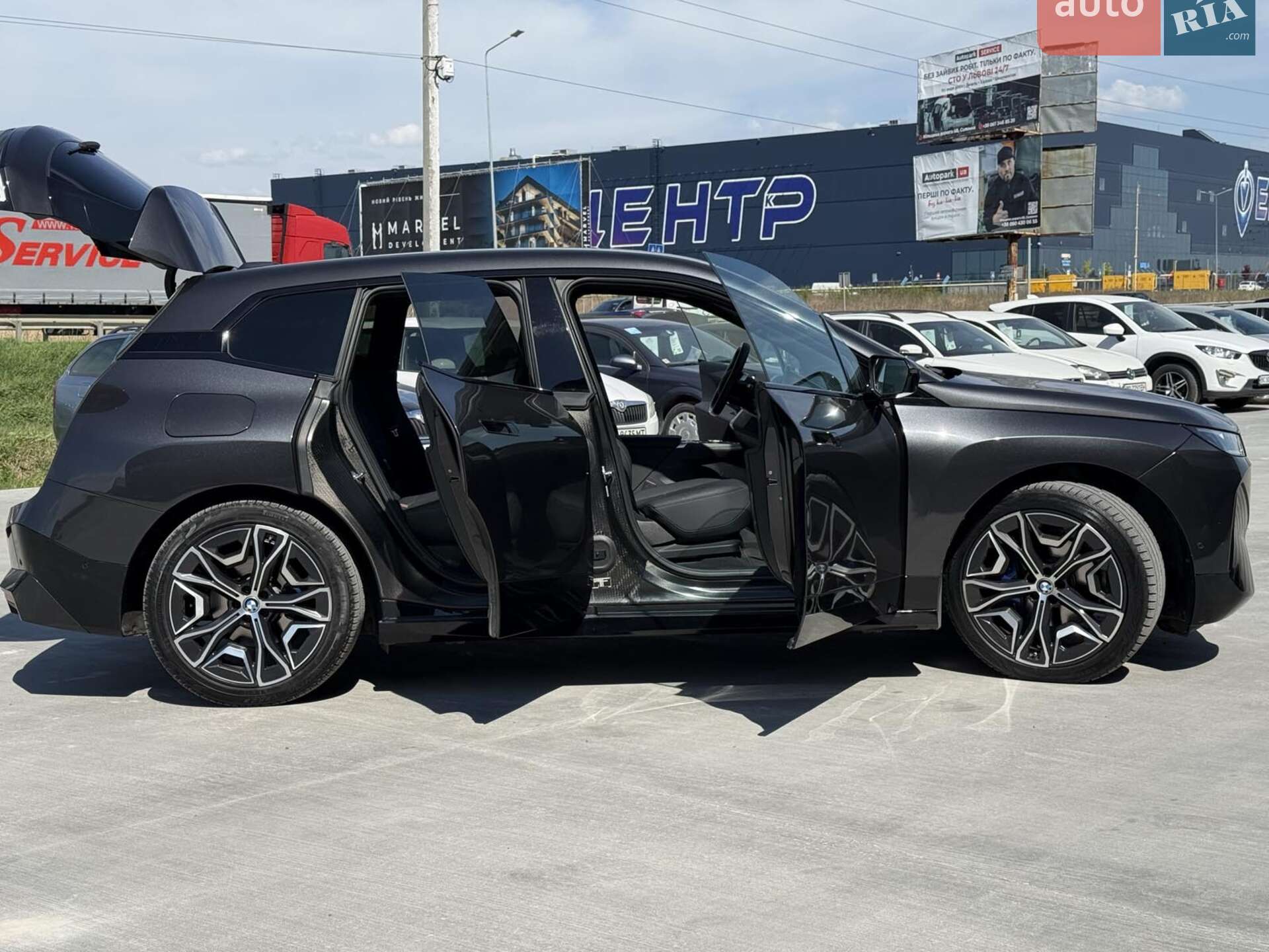 BMW iX 2022 VIN WBY11CF080CM04364 фото оголошення 37 з 45