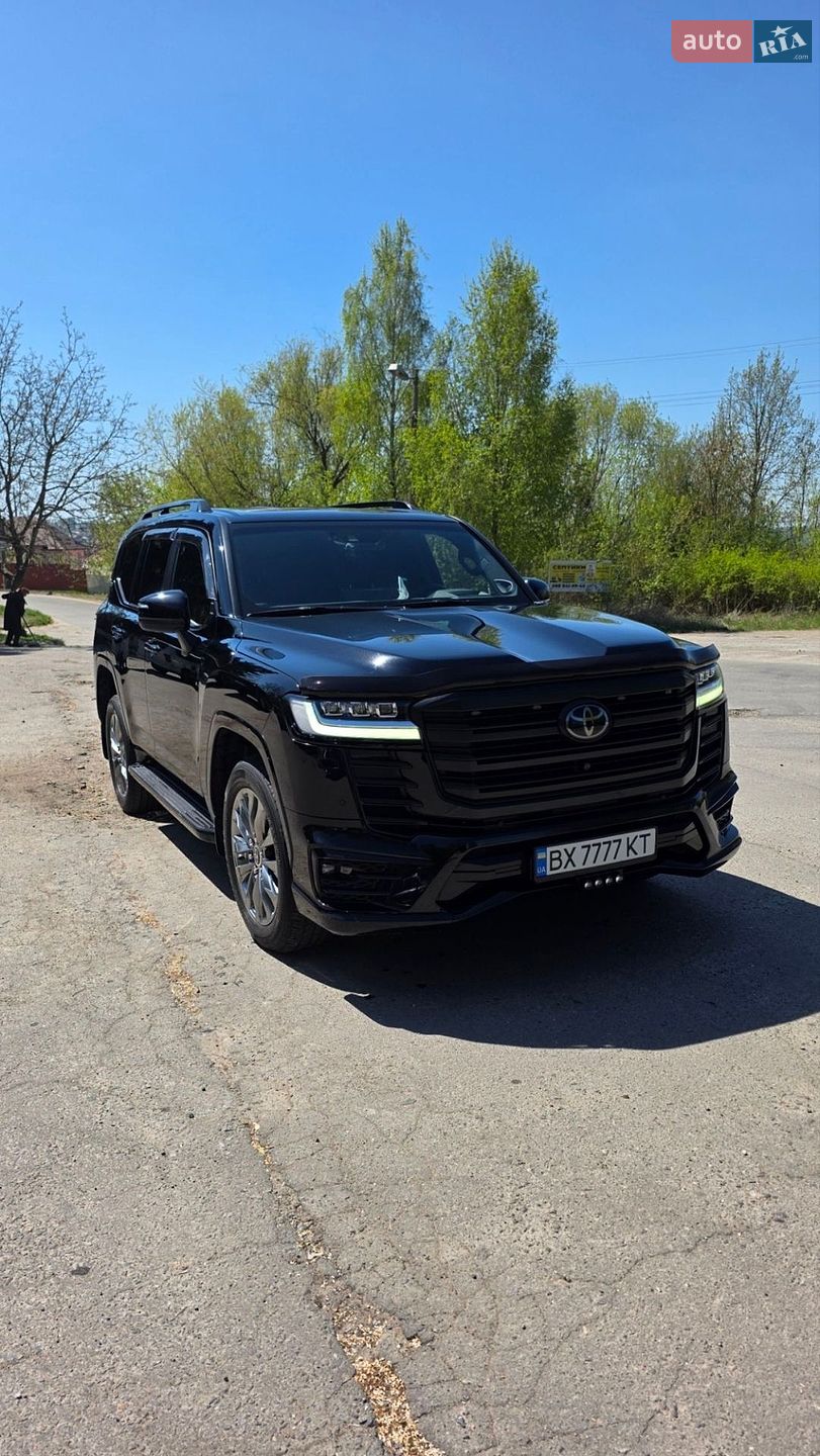 Toyota Land Cruiser 2021 VIN JTMAAABJ504002932 фото оголошення 3 з 8