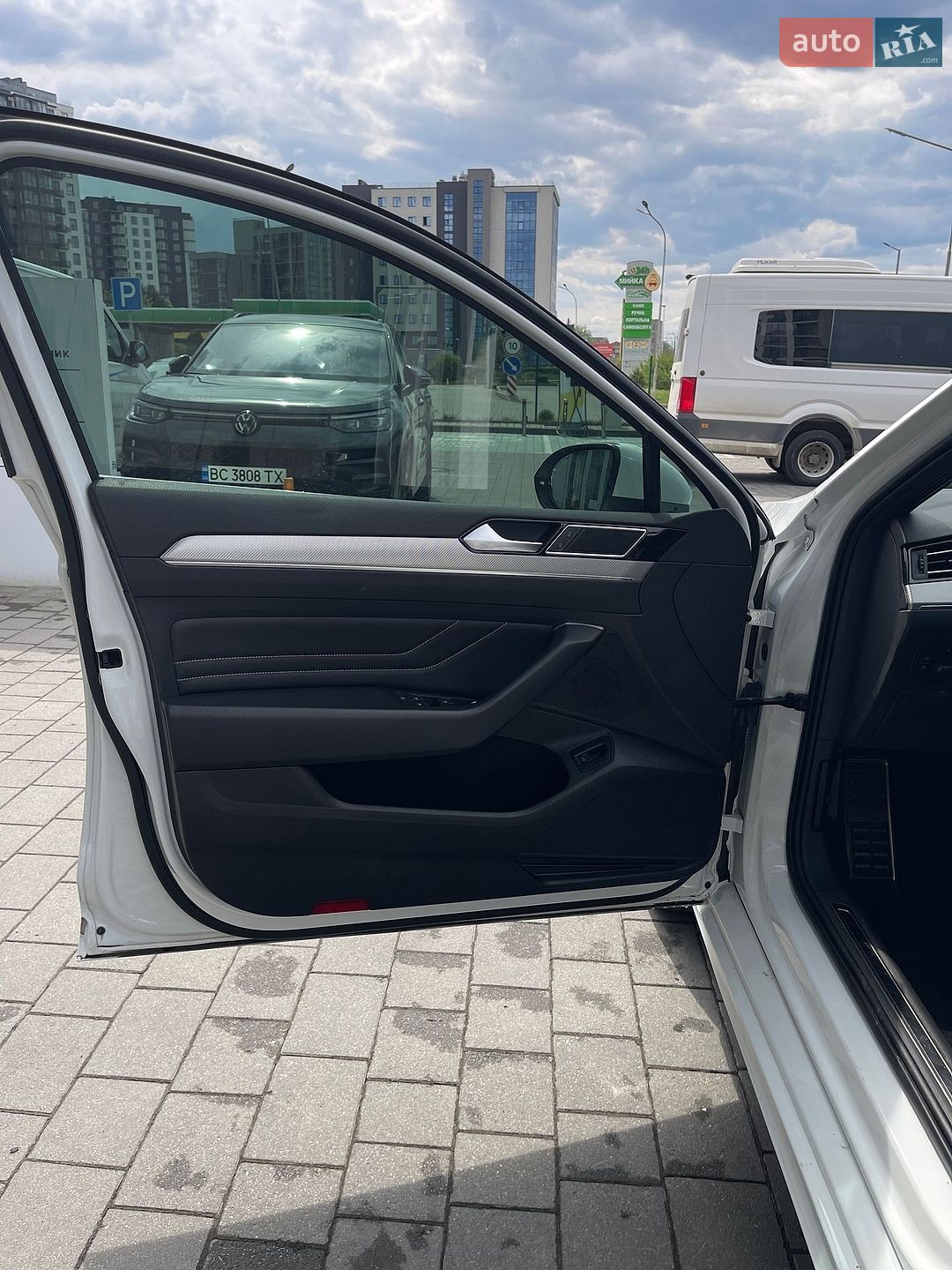Volkswagen Passat 2021 VIN WVWZZZ3CZME128520 фото оголошення 32 з 82