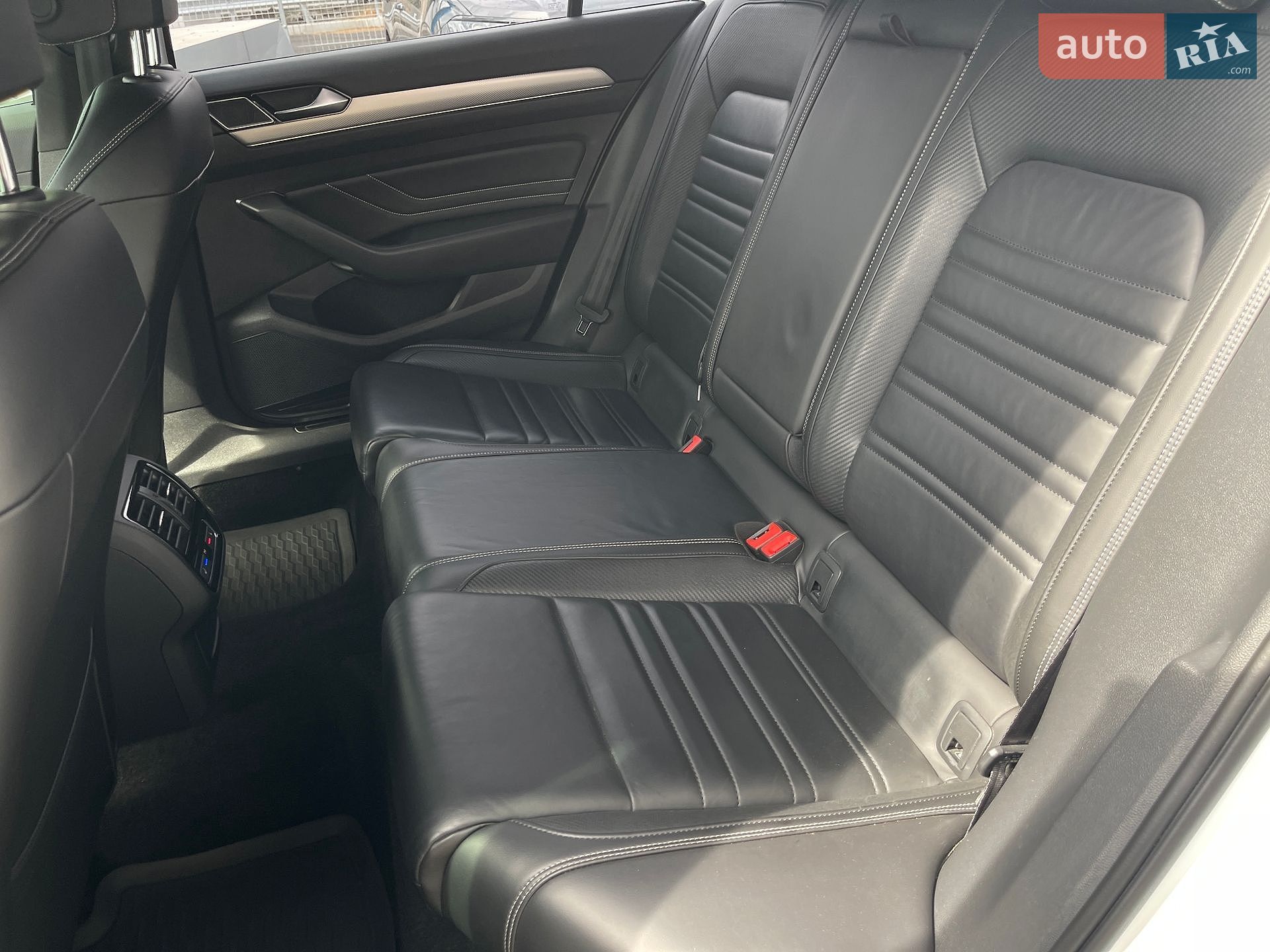 Volkswagen Passat 2021 VIN WVWZZZ3CZME128520 фото оголошення 63 з 82