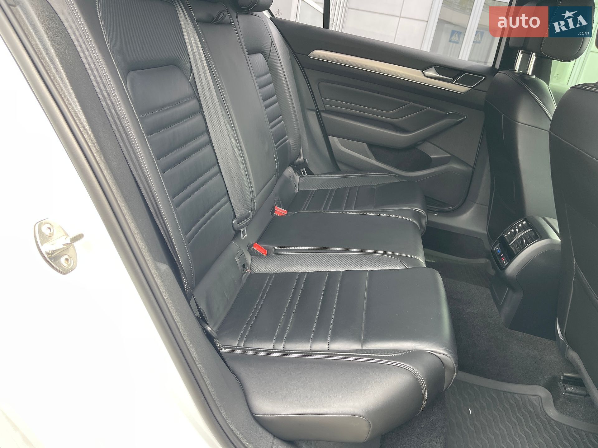 Volkswagen Passat 2021 VIN WVWZZZ3CZME128520 фото оголошення 69 з 82