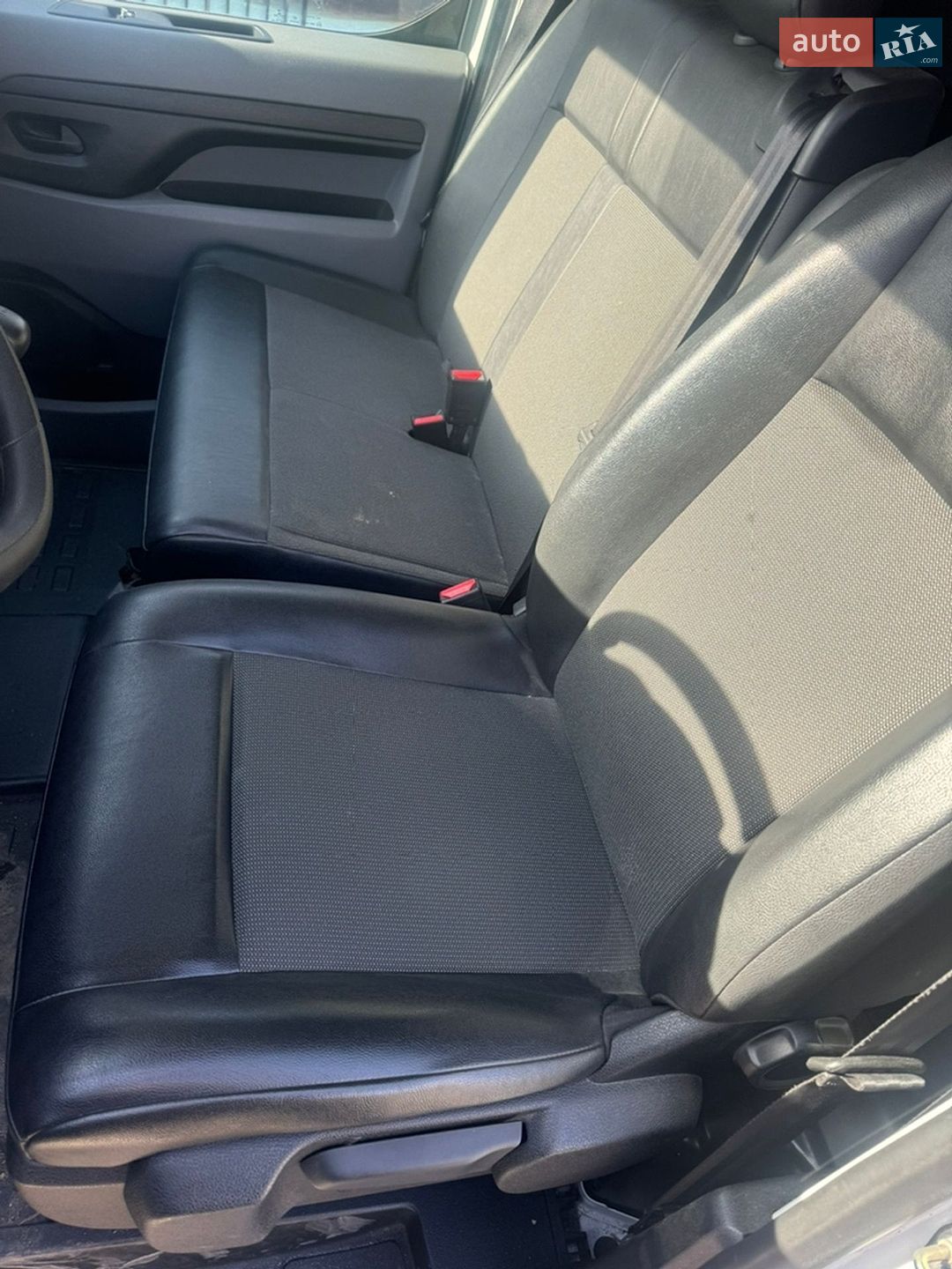 Opel Vivaro 2021 VIN VXEVFAHKKMZ065524 фото оголошення 16 з 24