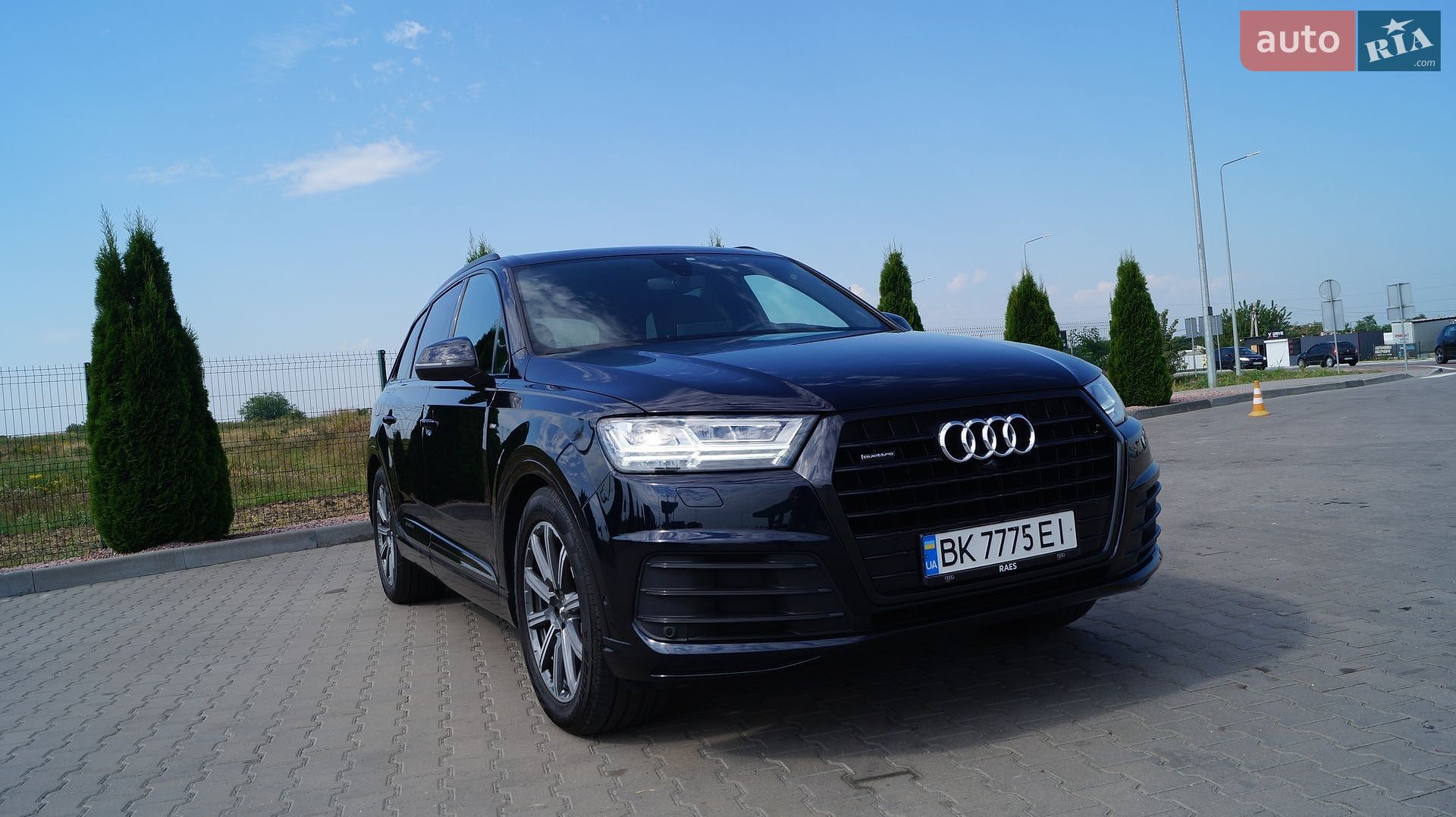 Audi Q7 2017 VIN WAUZZZ4M0HD054446 фото оголошення 3 з 38
