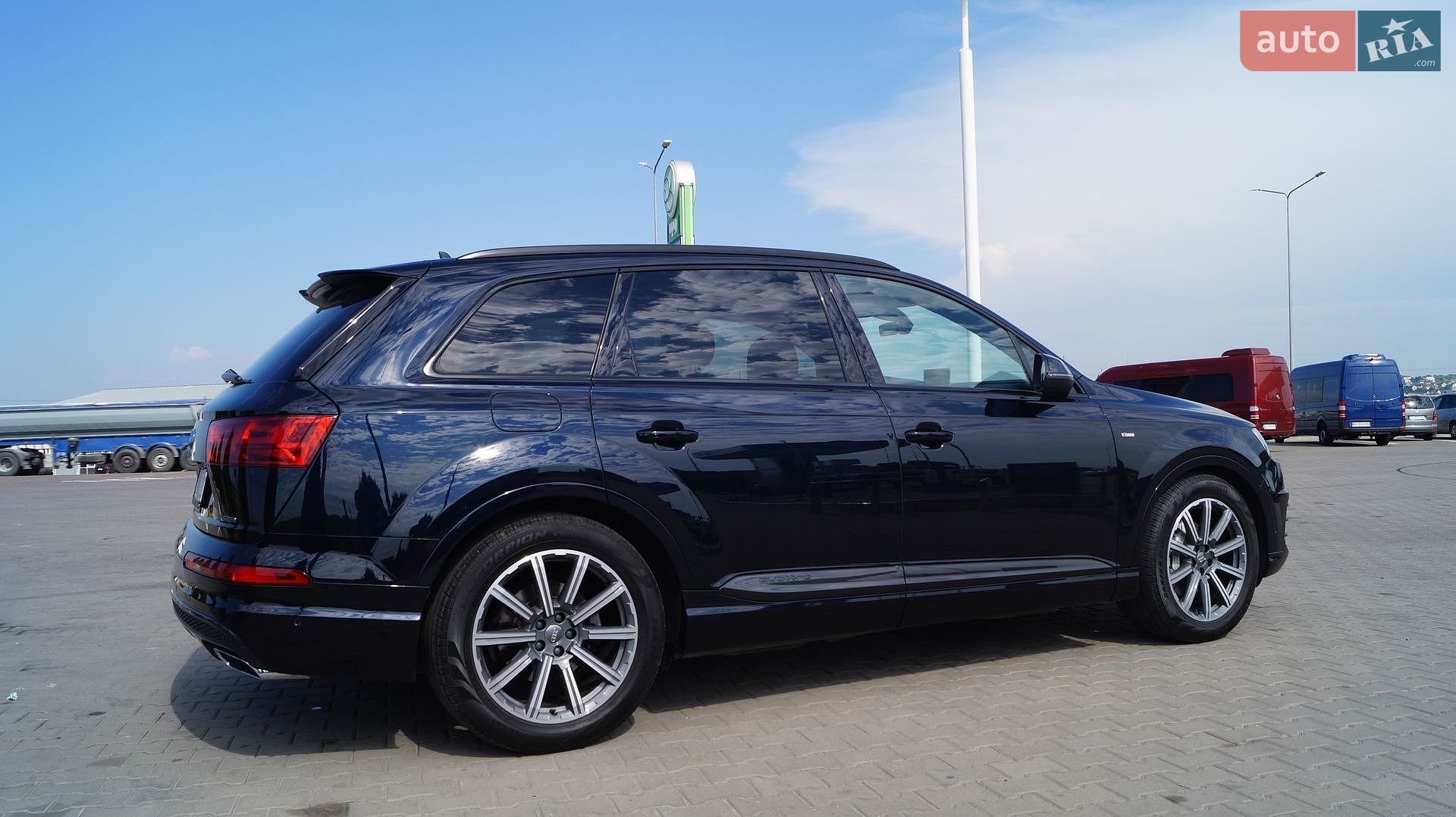 Audi Q7 2017 VIN WAUZZZ4M0HD054446 фото оголошення 15 з 82