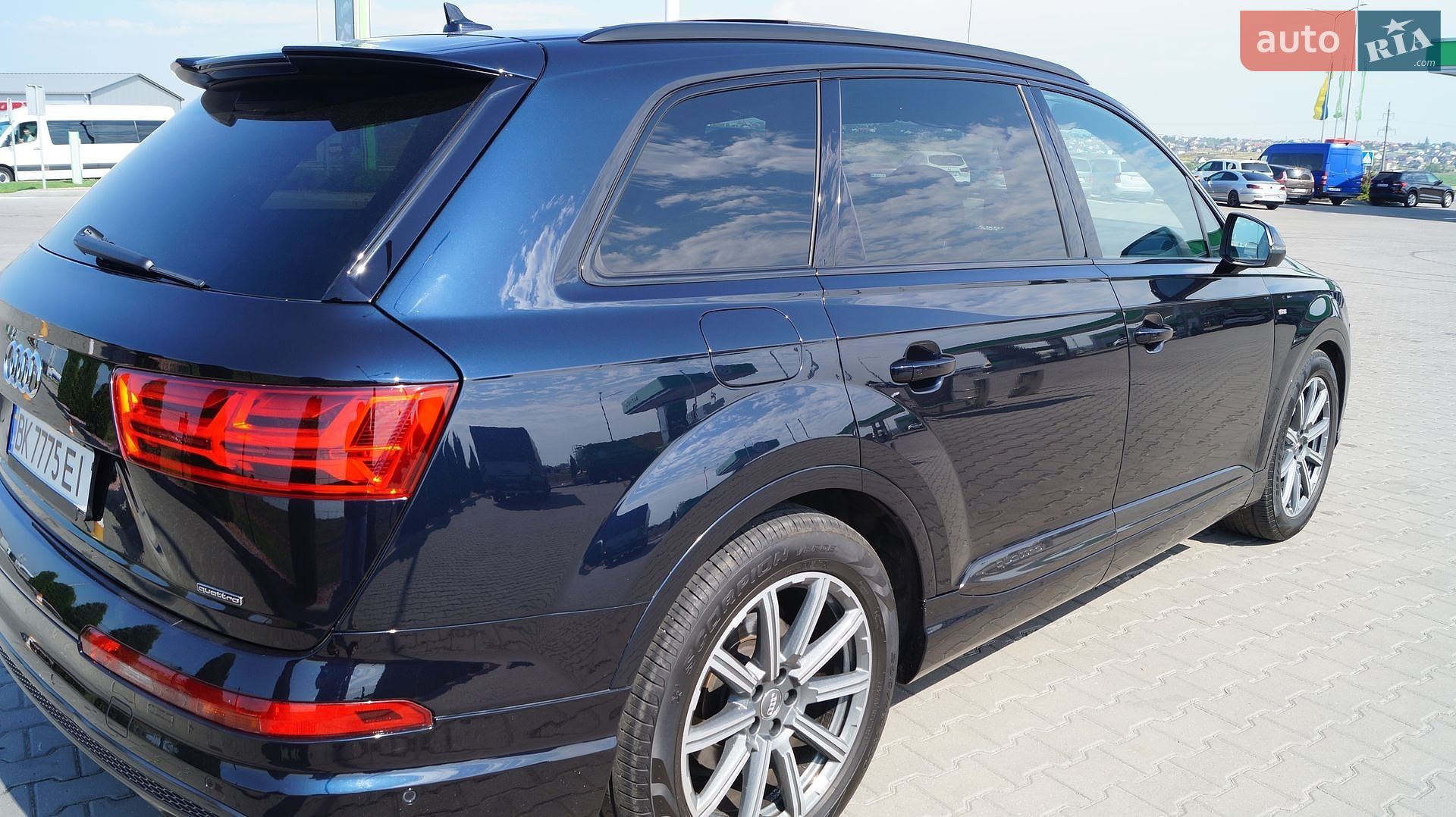 Audi Q7 2017 VIN WAUZZZ4M0HD054446 фото оголошення 27 з 82