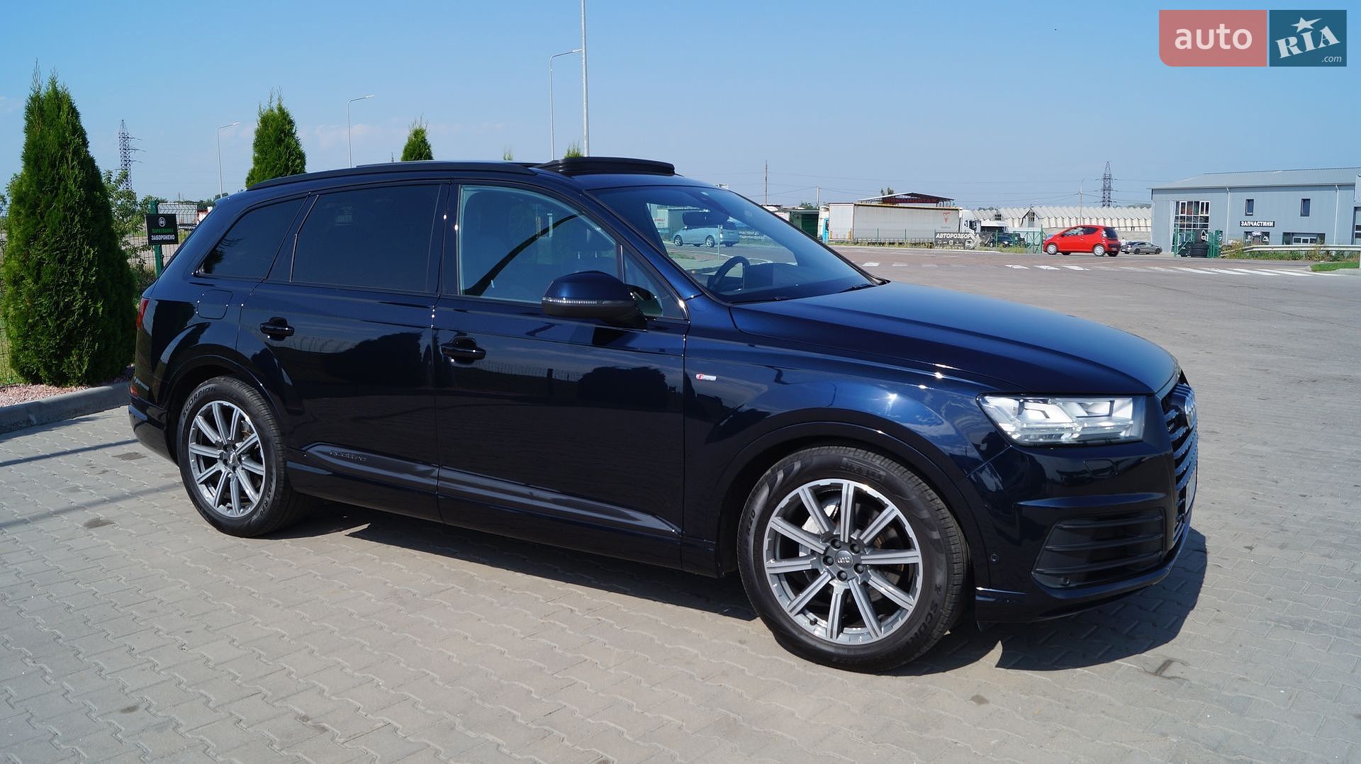 Audi Q7 2017 VIN WAUZZZ4M0HD054446 фото оголошення 20 з 38
